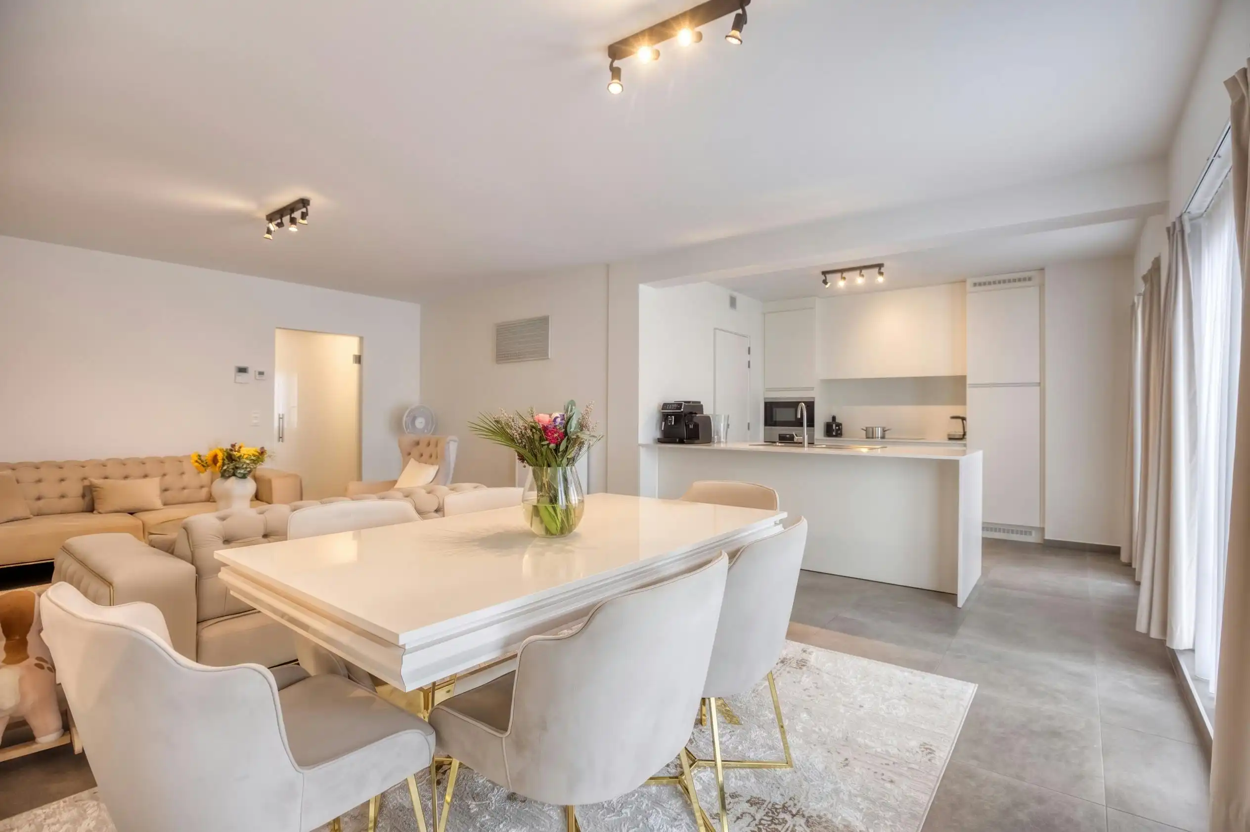 Ruim appartement te koop in Ieper met 3 kamers foto 5