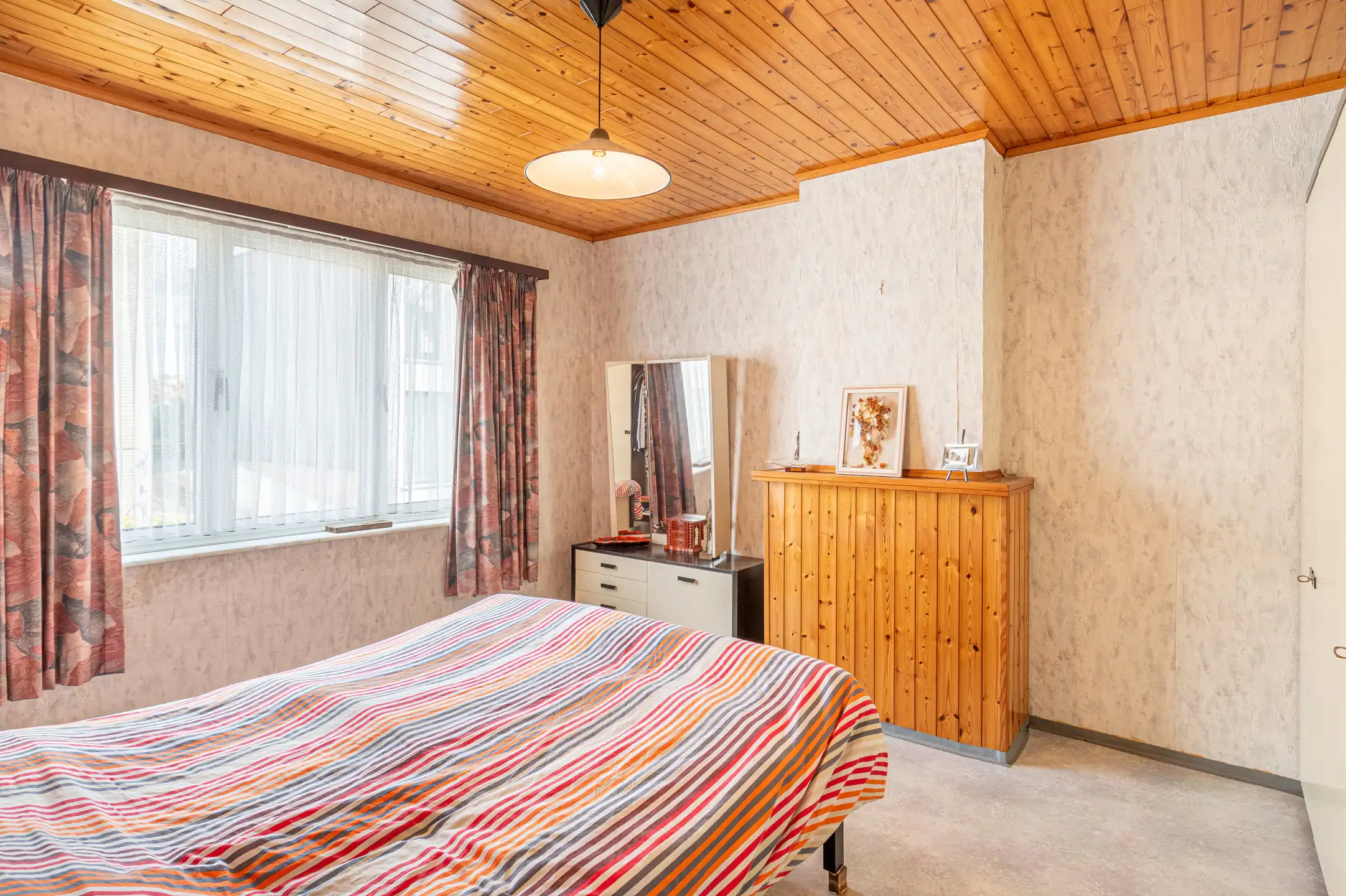 Gezinswoning met garage in hartje Willebroek foto 13