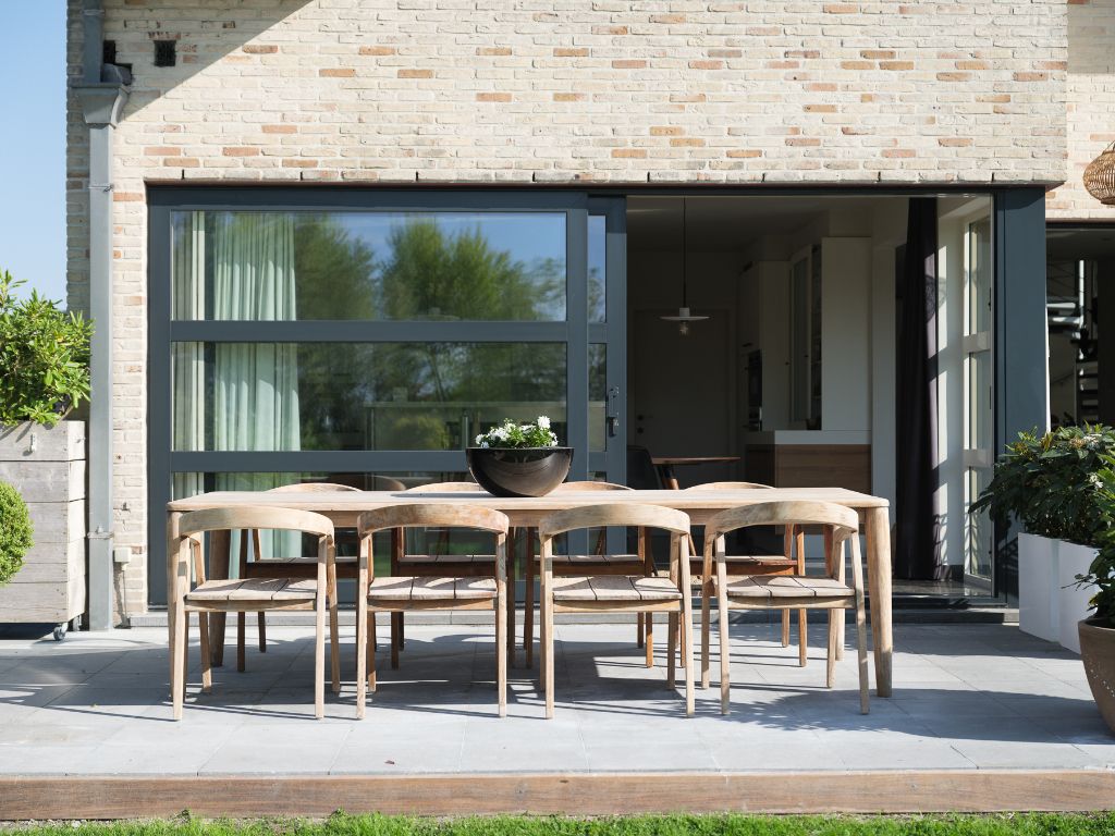 Villa met 4 slaapkamers, zonnige tuin met terras en dubbele inpandige garage in Kruisem. foto 8