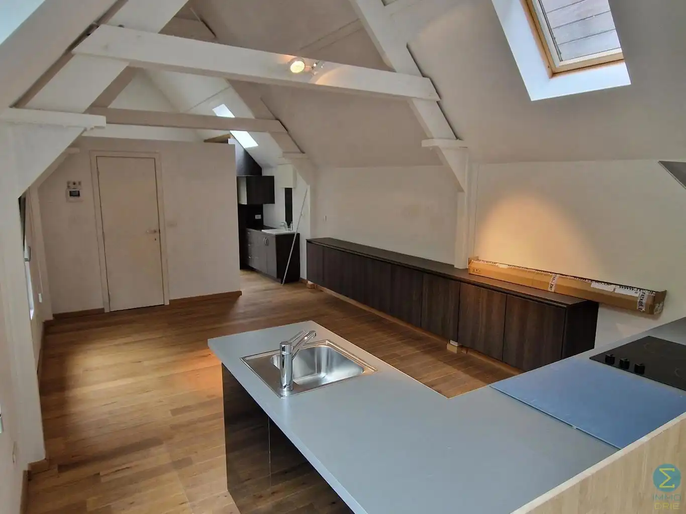 Commerciële ruimte te huur foto 14