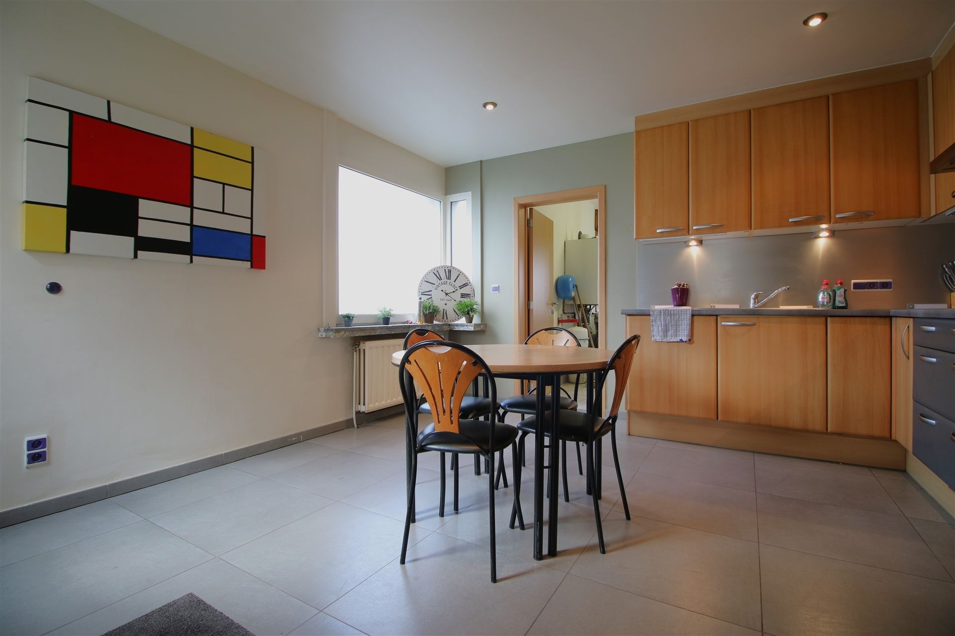 Woning half-open bebouwing met tuin foto 11