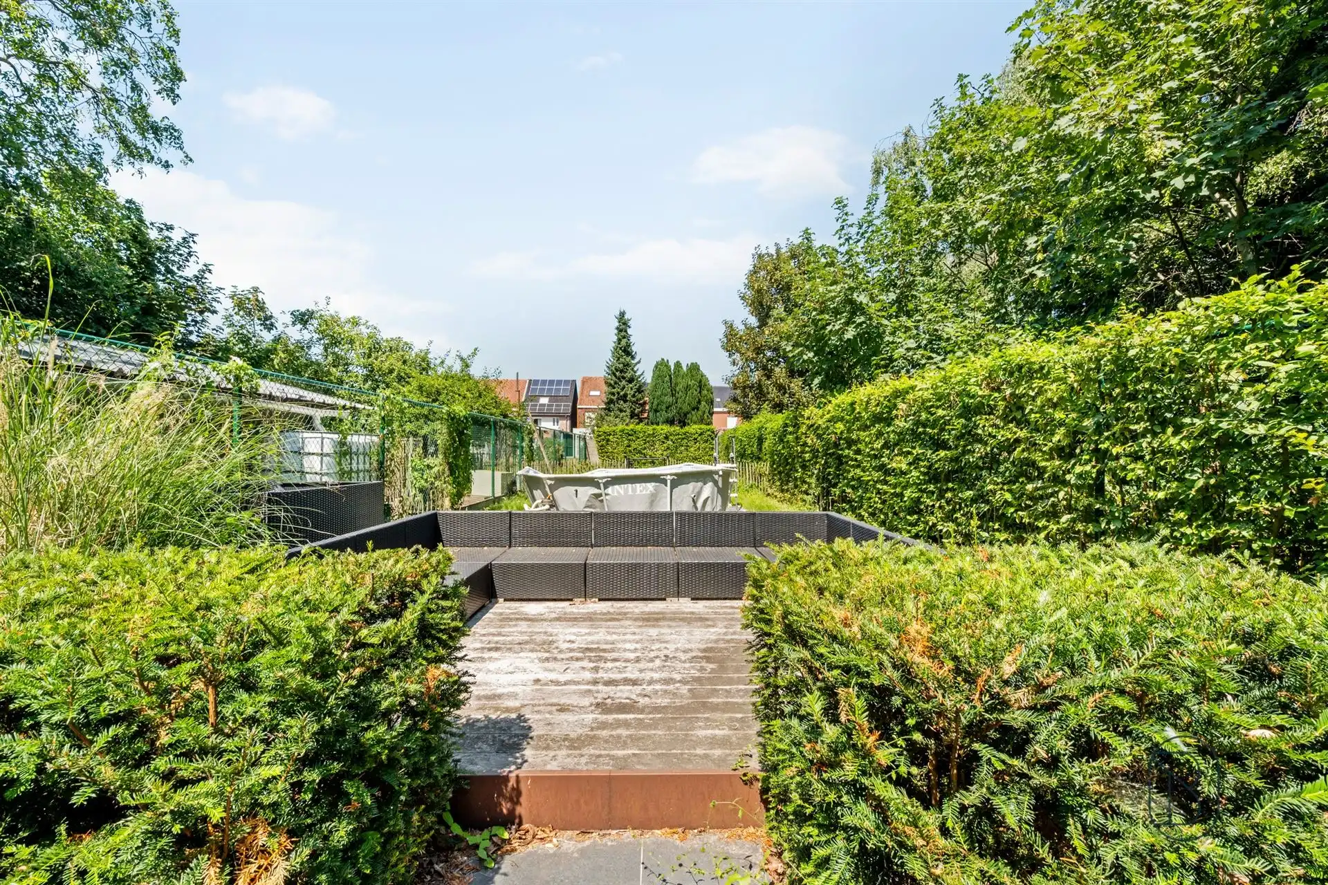 Ruime gezinswoning met 4 slpk, garage en zonnige tuin foto 5