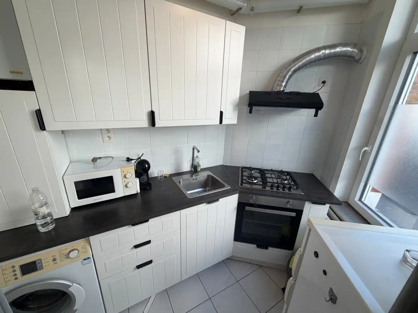 Instapklare gelijkvloersappartement te huur op toplocatie in Blankenberge, ideaal voor een comfortabele leefervaring voor 1 persoon! foto 5