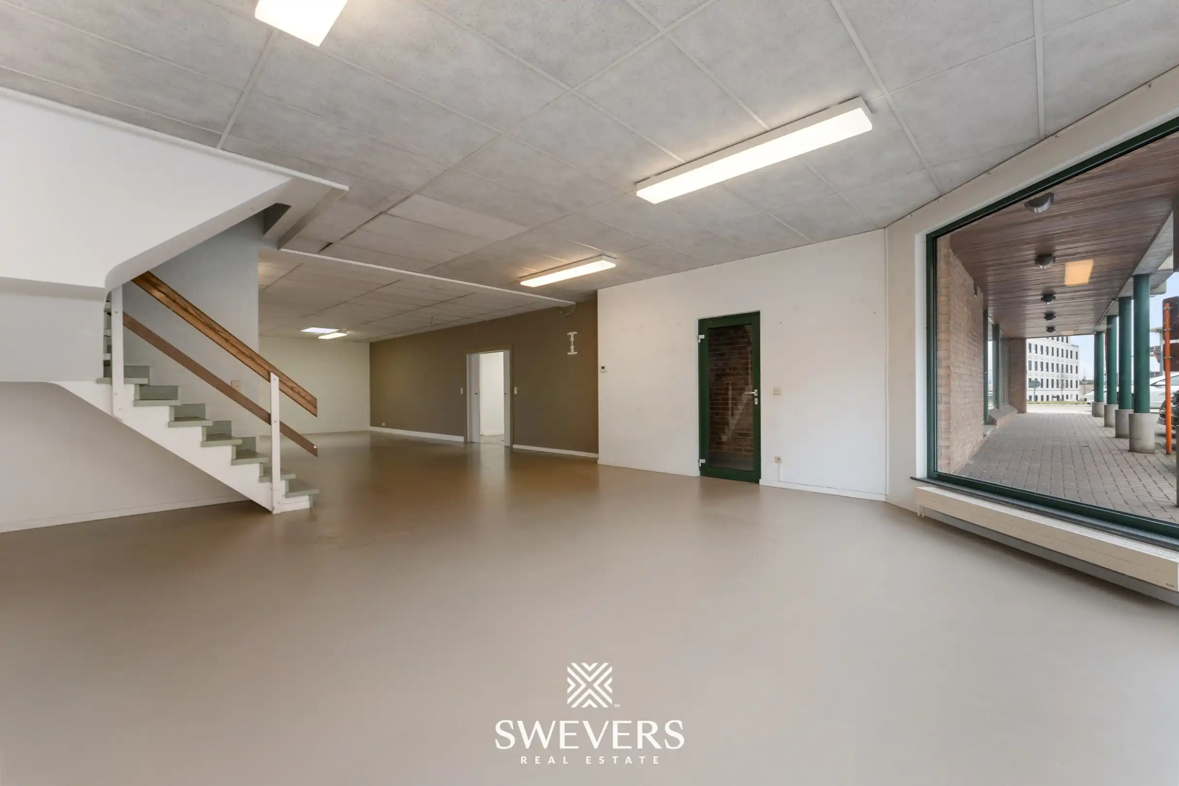 Commerciële opportuniteit met veel visibiliteit en ruimte in het centrum van Beringen foto 19