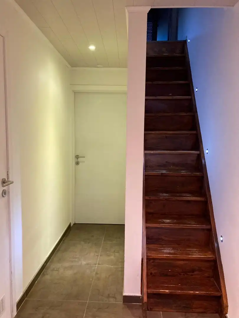 Hedendaagse woning met tuin en 3 slaapkamers op centrum-ligging. foto 13