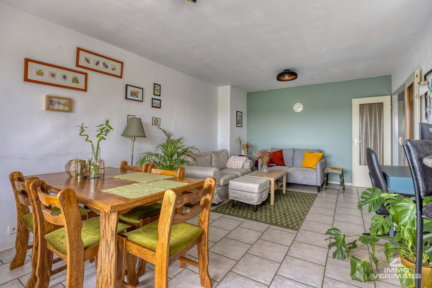 Instapklaar appartement met ruim uitzicht over de omgeving foto 8