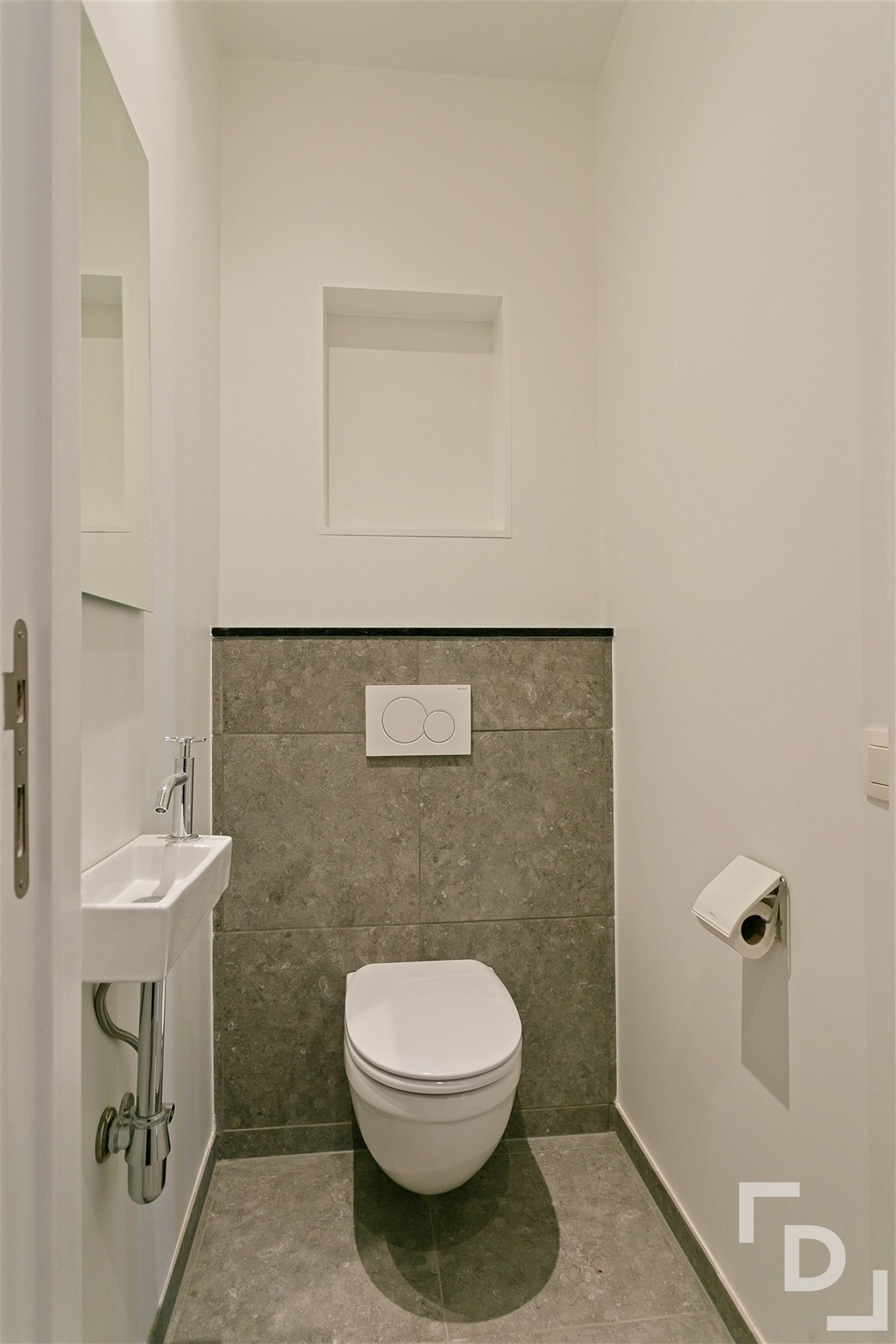 Instapklare rijwoning met uitgang achteraan foto 10