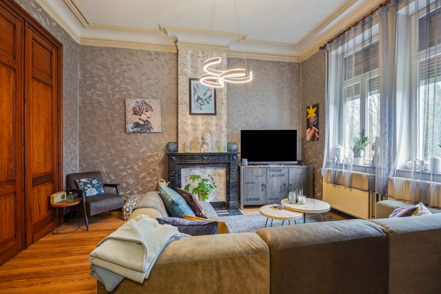 Authentieke pastorie, stijlvol gerenoveerd met comfort foto 6