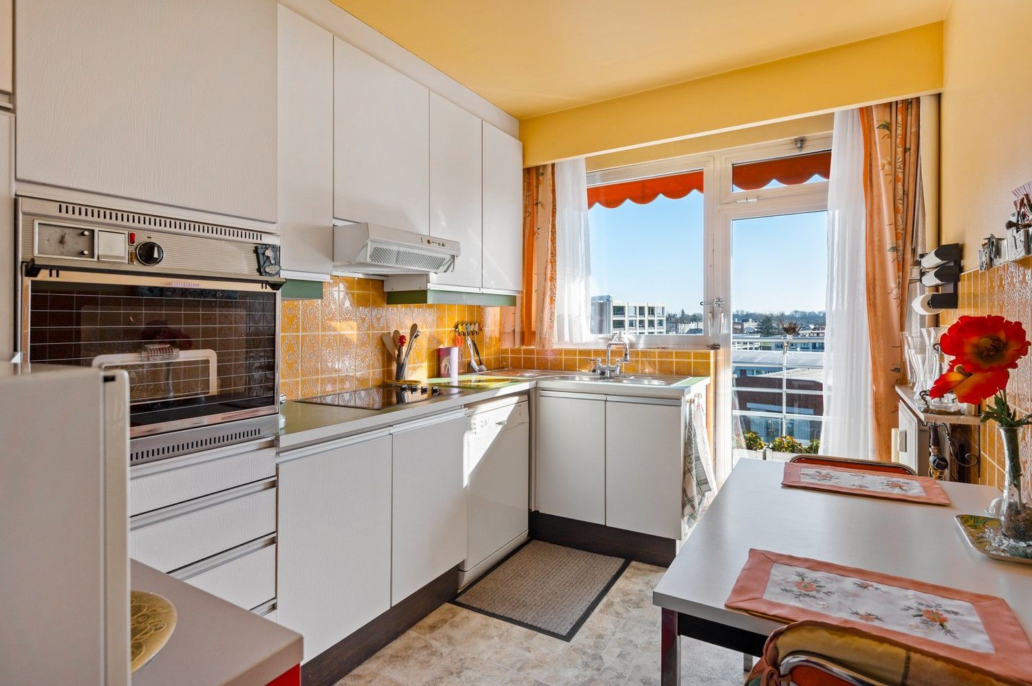 Perfect onderhouden investeringsappartement met 3 slaapkamers en 2 terrassen in Borgerhout! foto 9