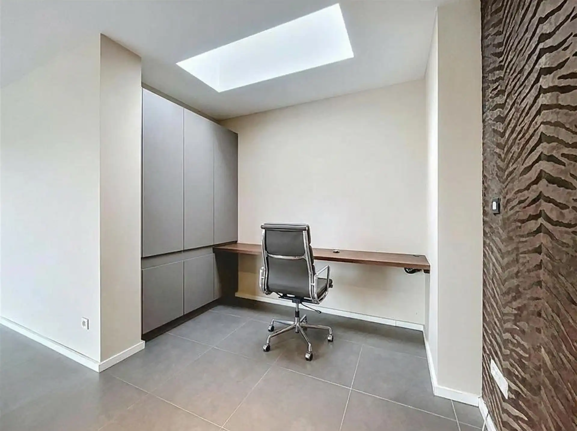 Luxueus dakappartement met 3 slaapkamers en garagebox! foto 8