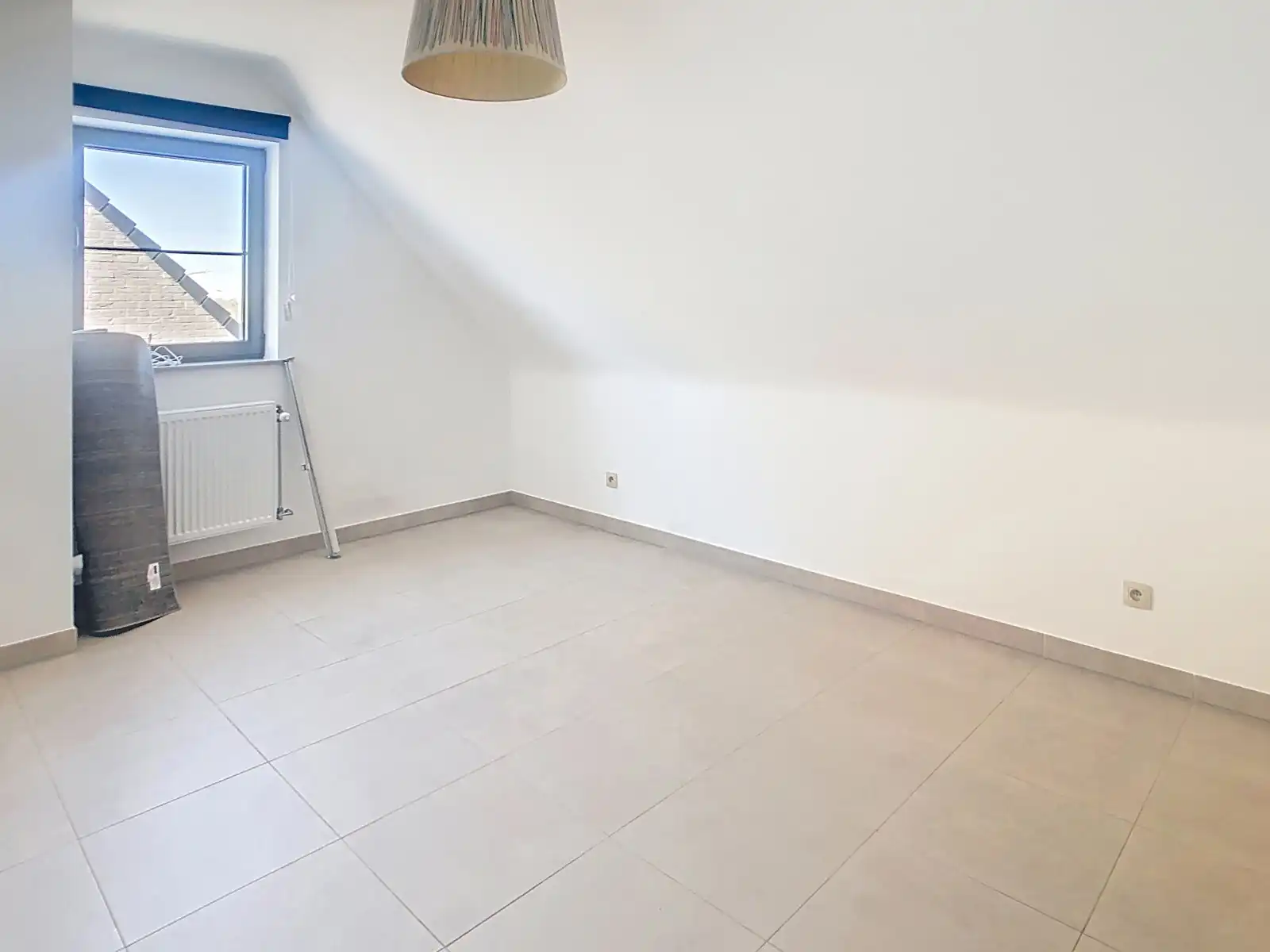 Duplex met 2 ruime slaapkamers, terras en garage foto 17