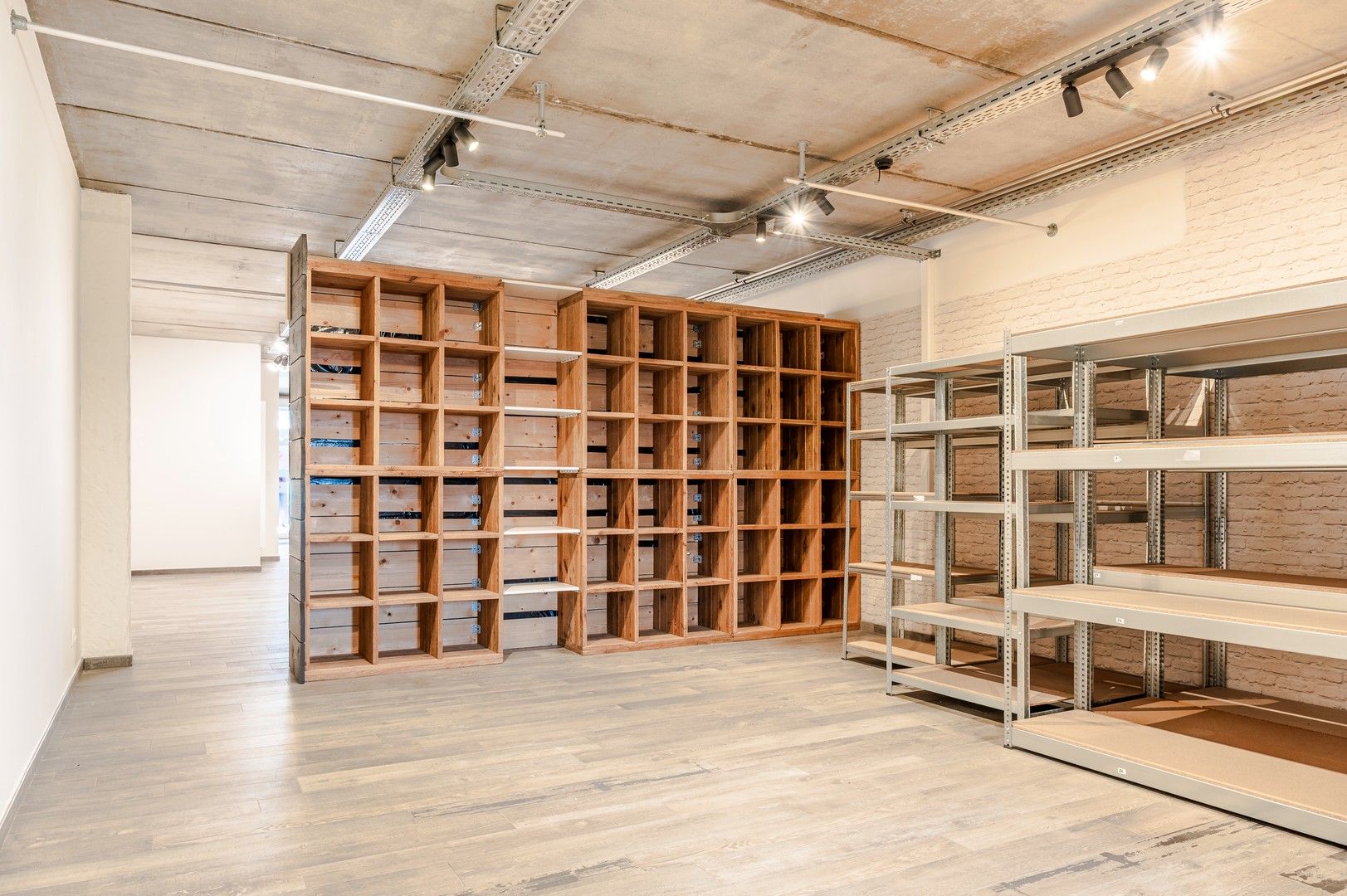 Handelspand in het hart van Bornem foto 5