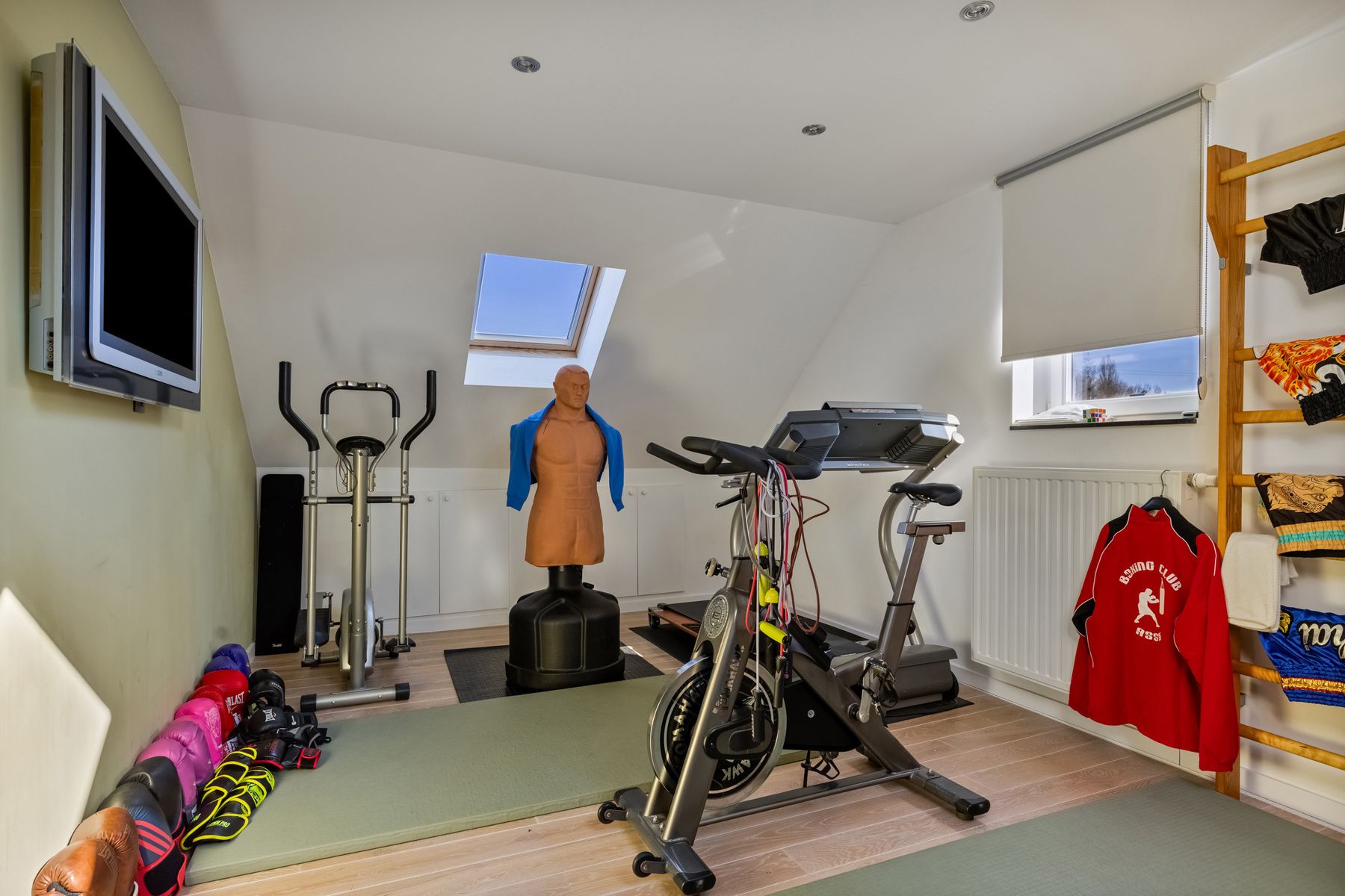 Exclusieve eigendom met loods, showroom en luxe voorzieningen in hartje Asse! foto 15