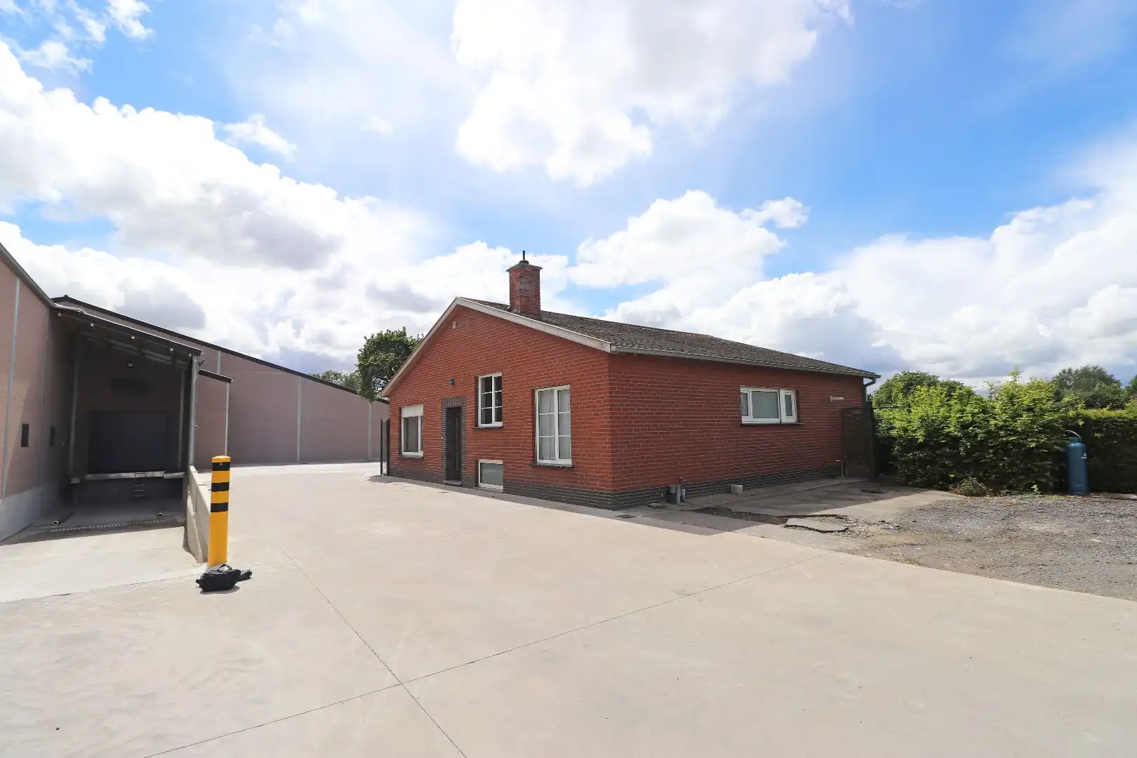 Gerenoveerde woning foto 14