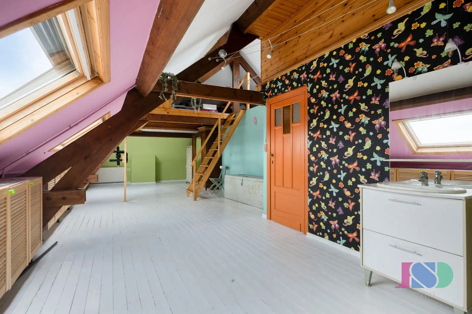 Karaktervolle woning met 8 kamers foto 24