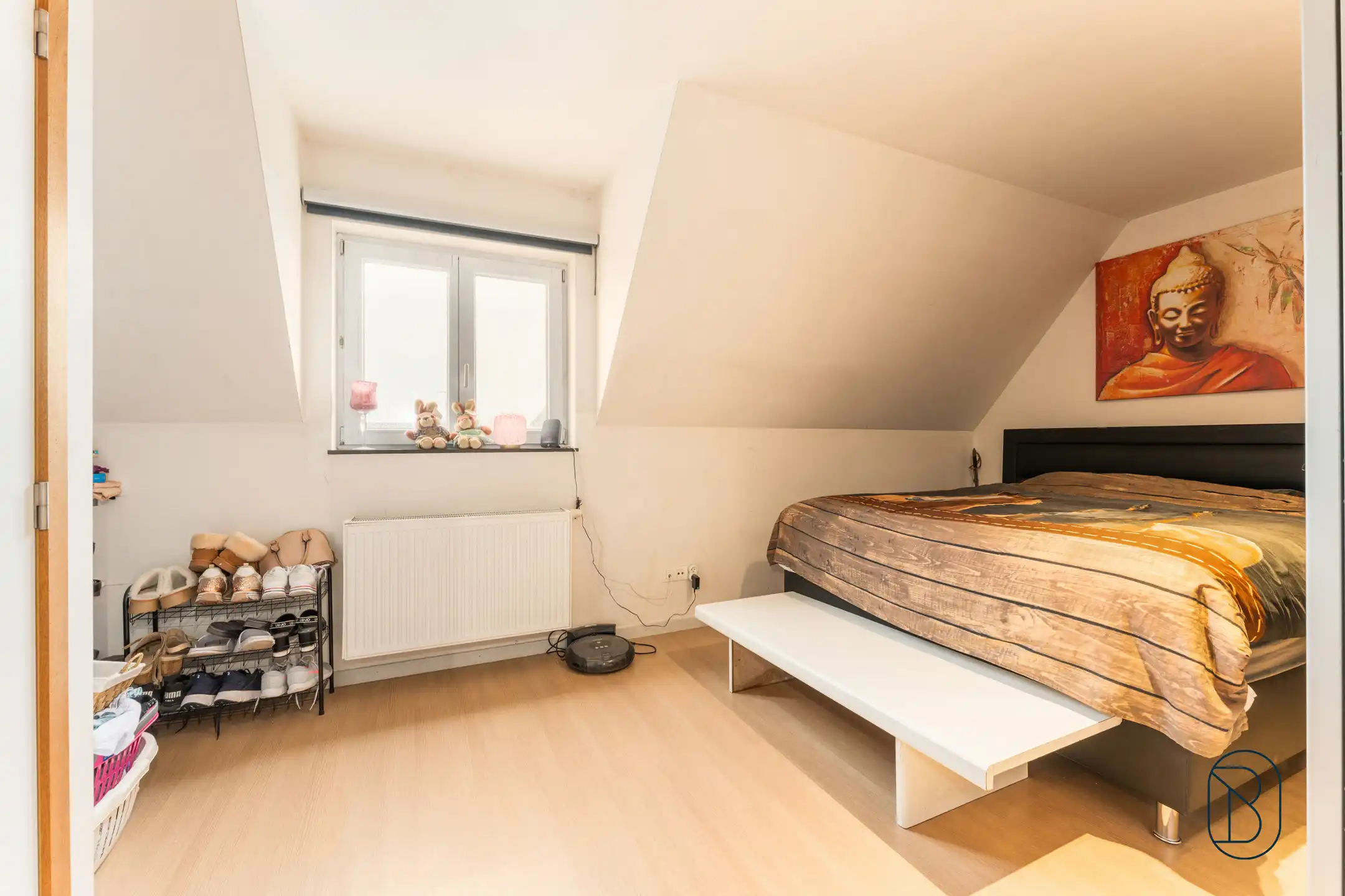 Instapklare woning met 4+ kamers, tuin, oprit en garage foto 11