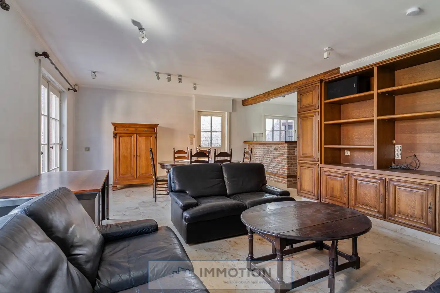 Unieke burgerwoning met bijgebouw en tuin foto 11