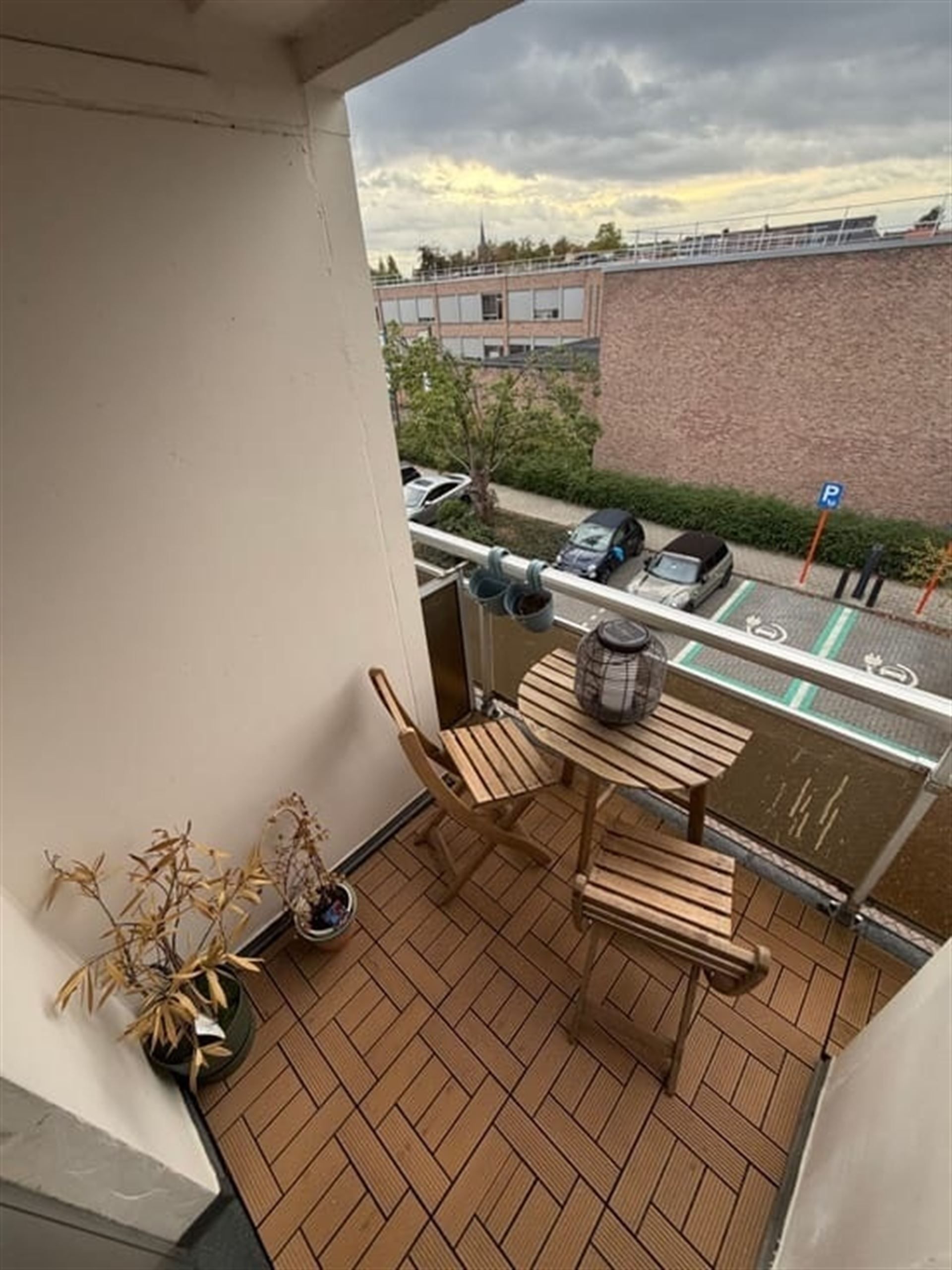 instapklaar appartement met garage ! foto 2