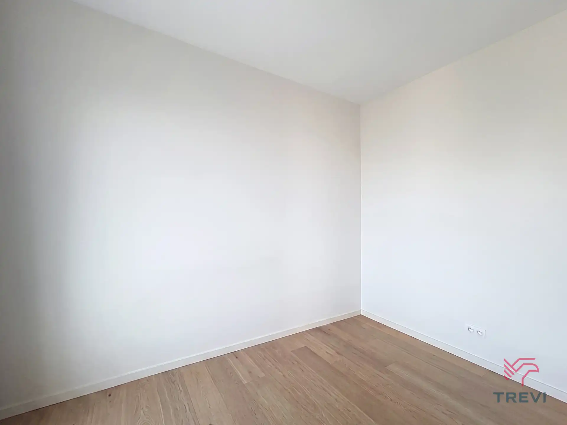 APPARTEMENT OP DE 21STE VERDIEPING IN DE EUROPESE WIJK ! foto 5