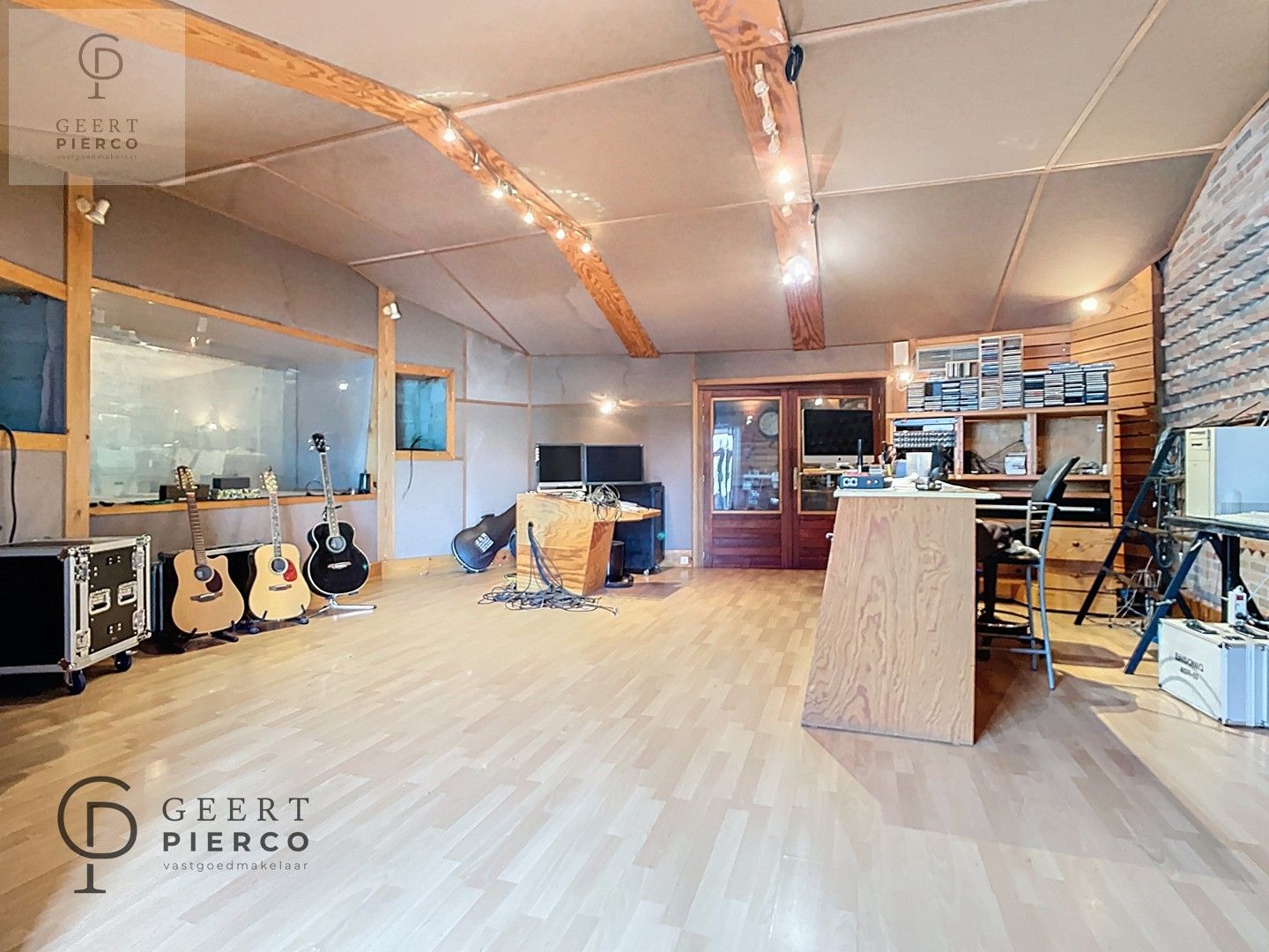 Multifunctioneel pand gelegen op een zeer gunstige locatie. foto 17