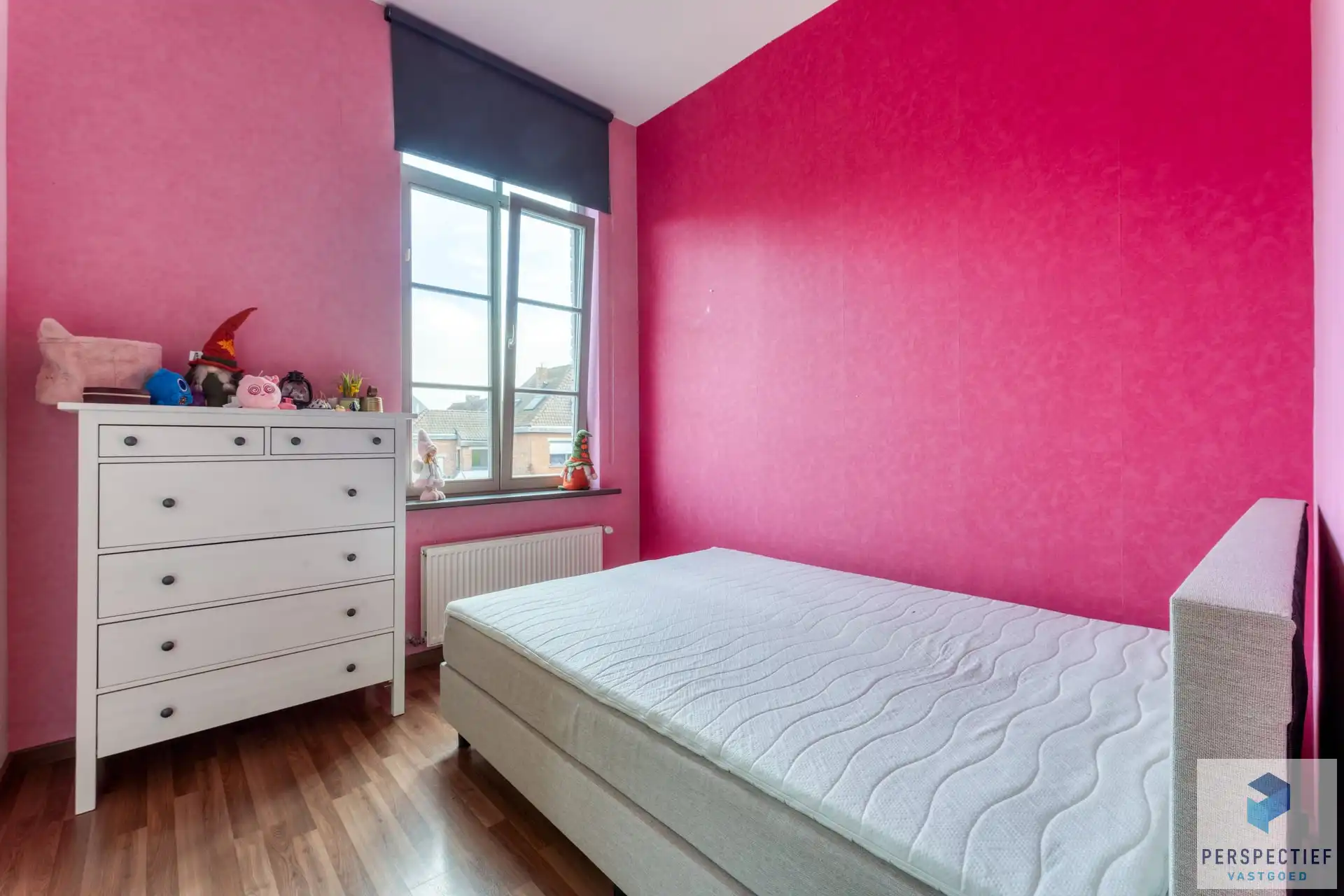 IN OPTIE - COMPROMIS IN OPMAAK | Ruime gerenoveerde woning met tuin & 2 privatieve autostaanplaatsen foto 14