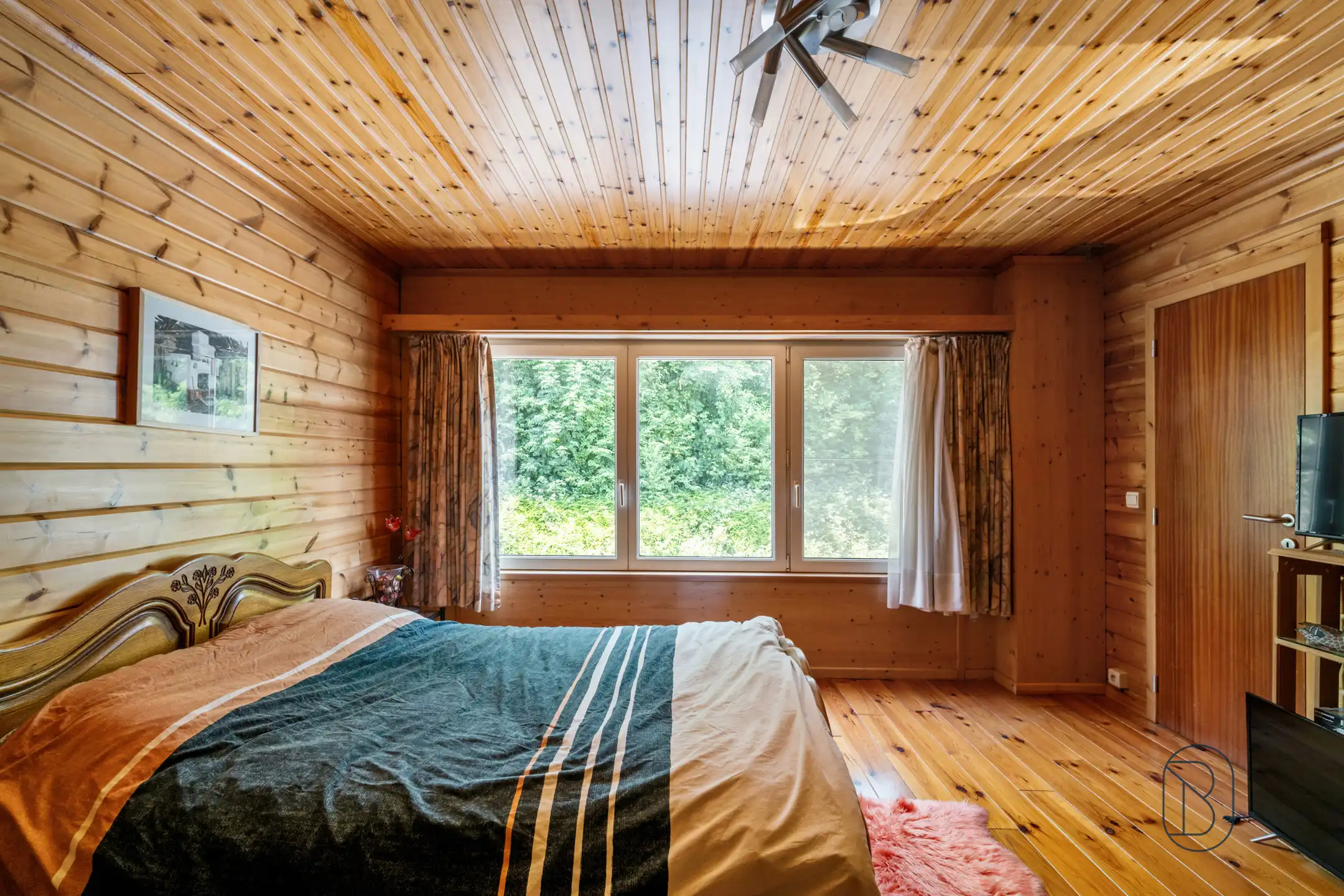 Loods met appartement + studio op 1,45 hectare foto 15