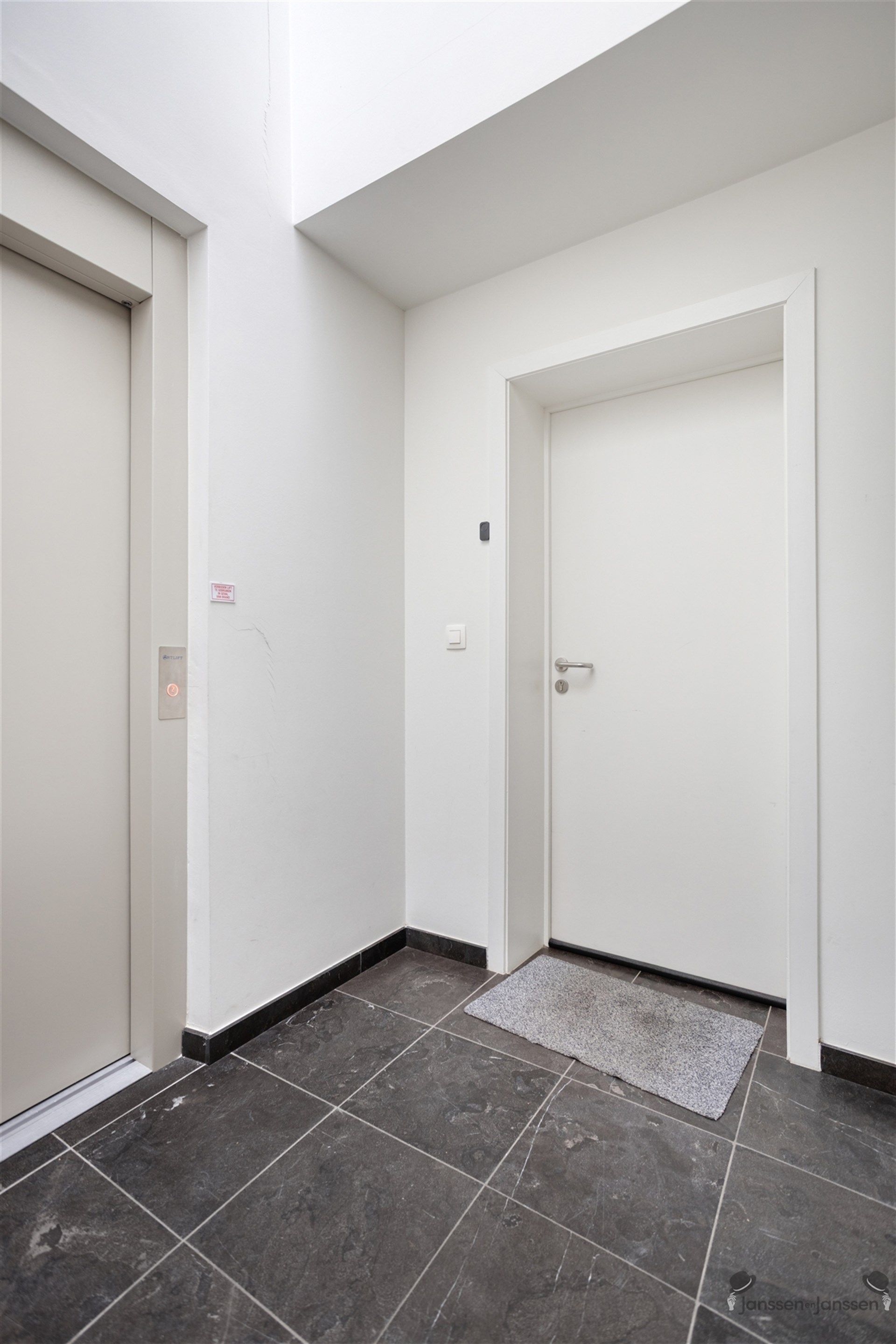 Energiezuinig appartement met terras en garage (EPC A) foto 3