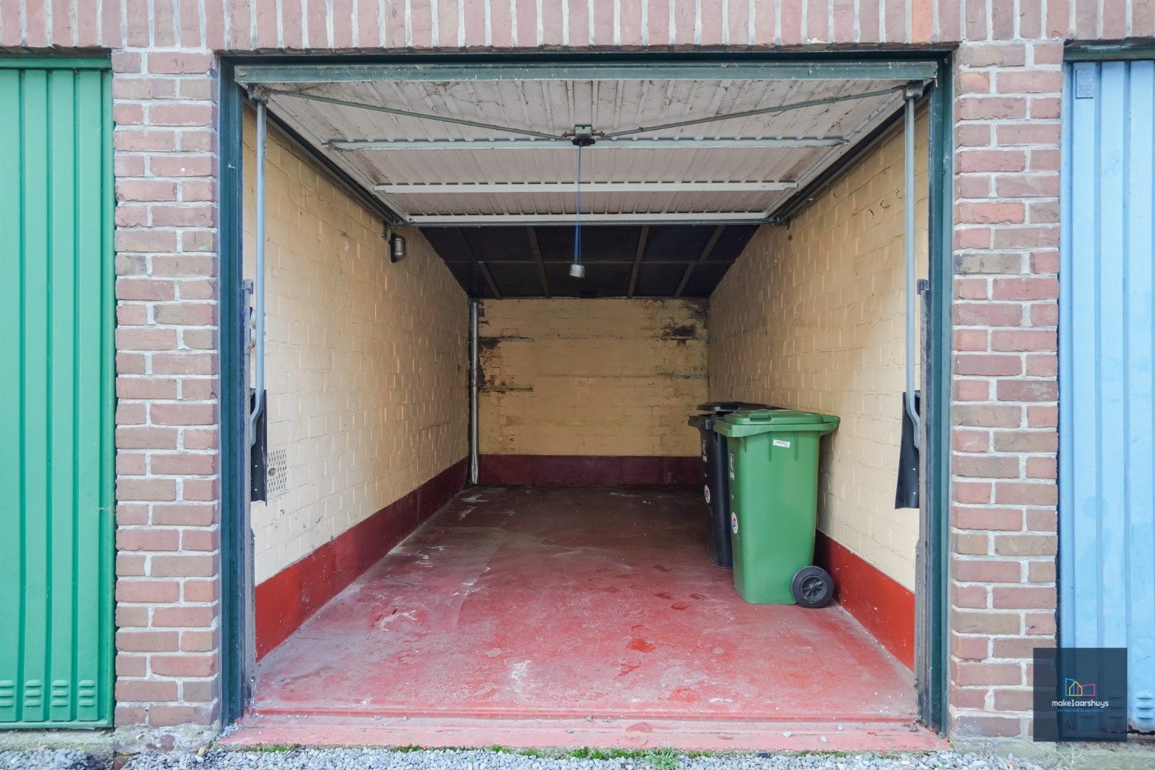 Garagebox nabij centrum Wondelgem foto 2