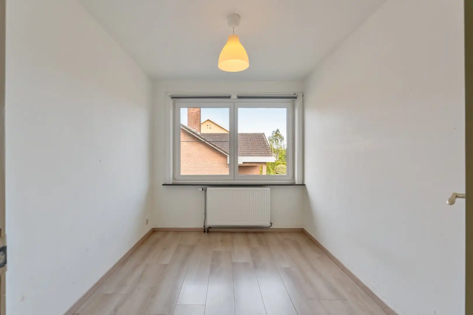 Ruime gezinswoning op een perceel van 9a60ca met 4 slaapkamers en een inpandige garage nabij het centrum van Opoeteren foto 17