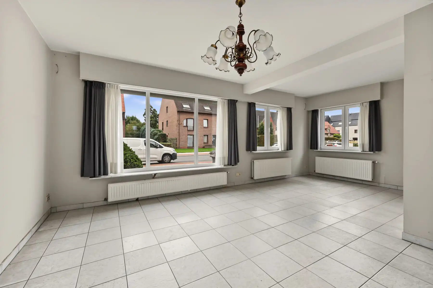 Woning met 3 slaapkamers op een perceel van ca 352m² in het centrum van Merksplas foto 3
