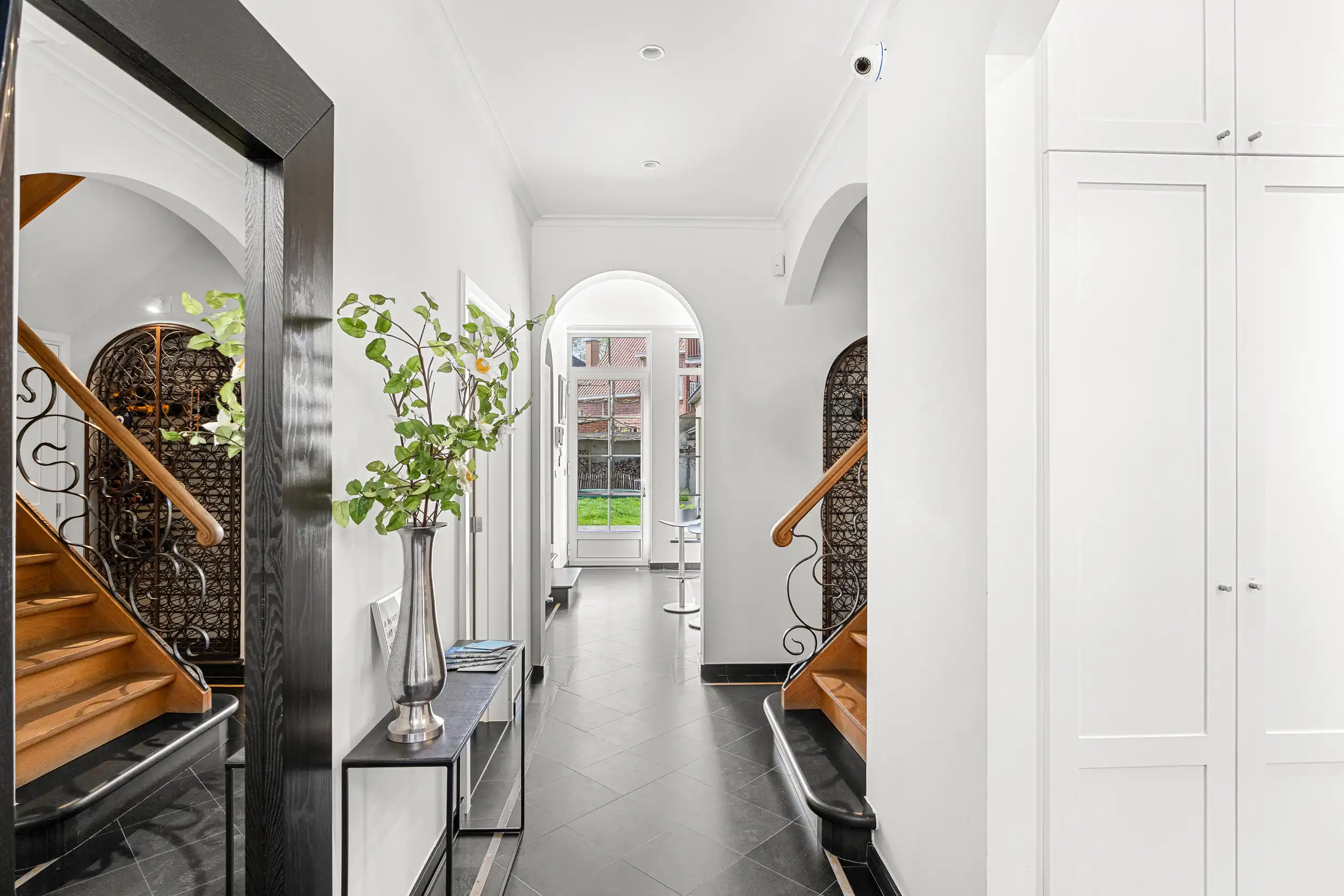 Karaktervolle burgerwoning met ruime tuin, nabij Zimmerplein foto 4