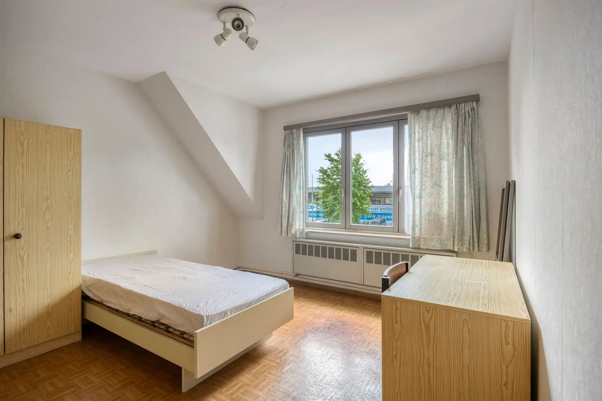 HOB bel-étage van 193m² met drie slpk's en ruime tuin! foto 18