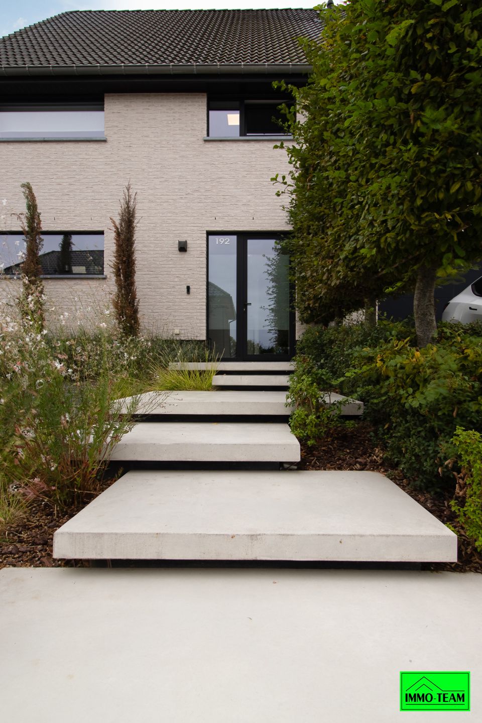 Recente energiezuinige woning met zwembad  foto 3