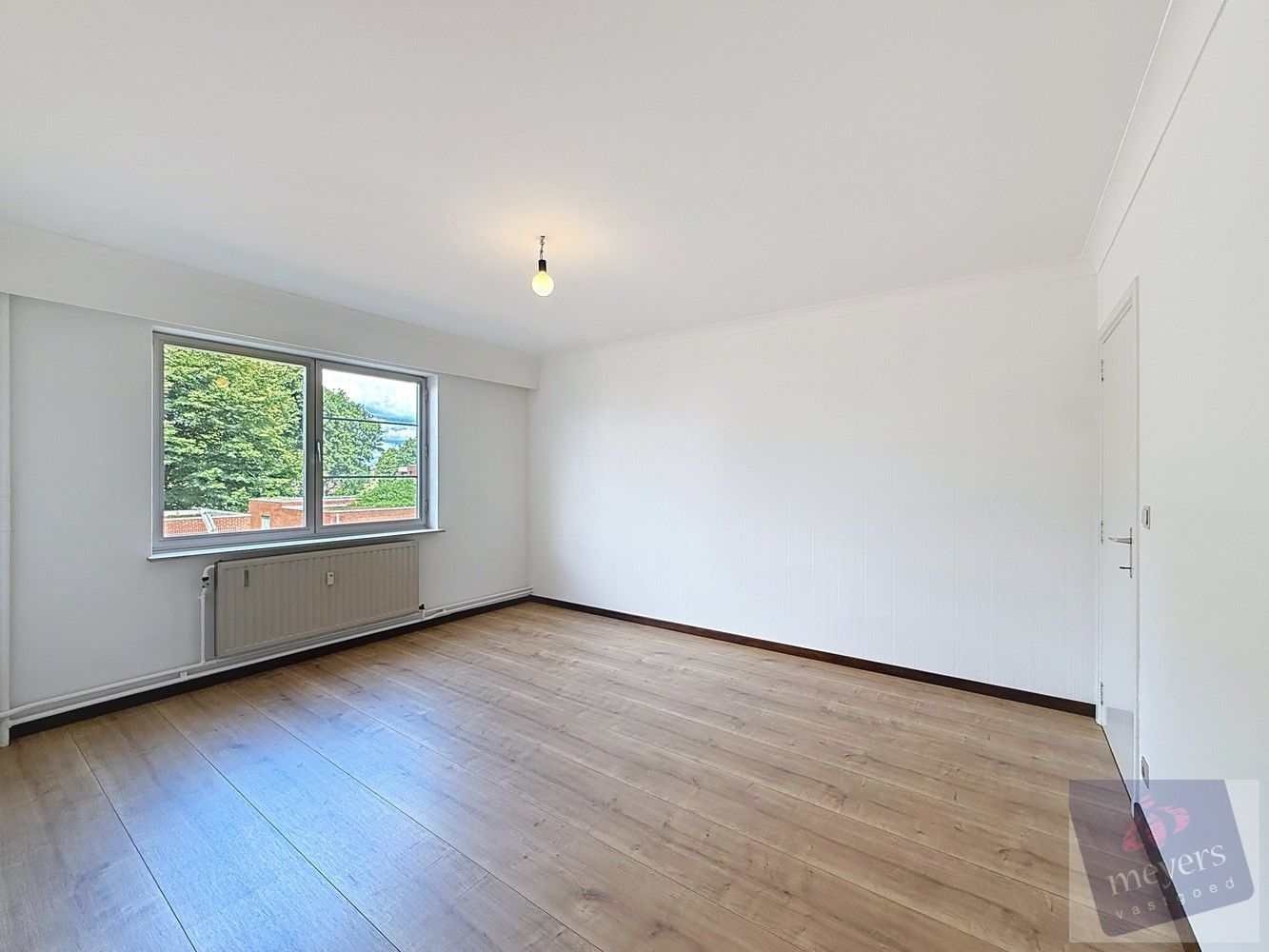 Instapklaar appartement met balkon en garage op toplocatie in Kuringen foto 14