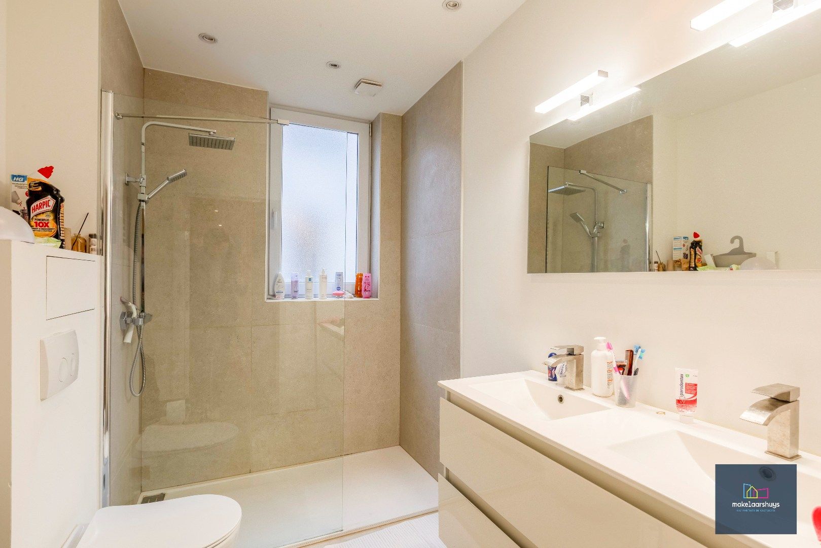 Mooi en centraal gelegen 2 slaapkamerappartement met terras en staanplaats foto 16