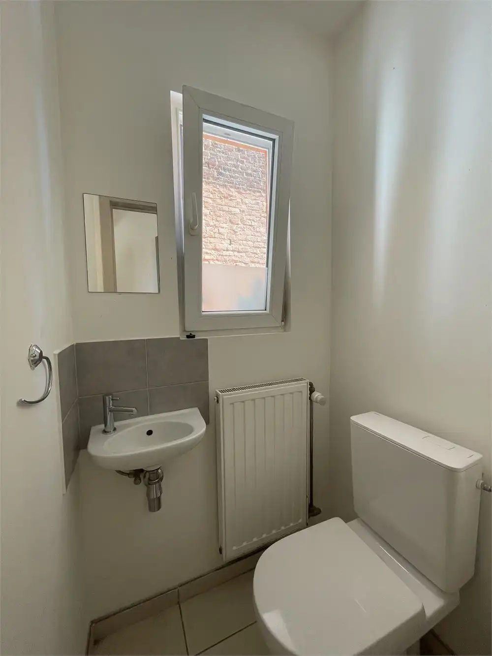 Aangename gezinswoning met 3 slaapkamers en buitenruimte foto 5