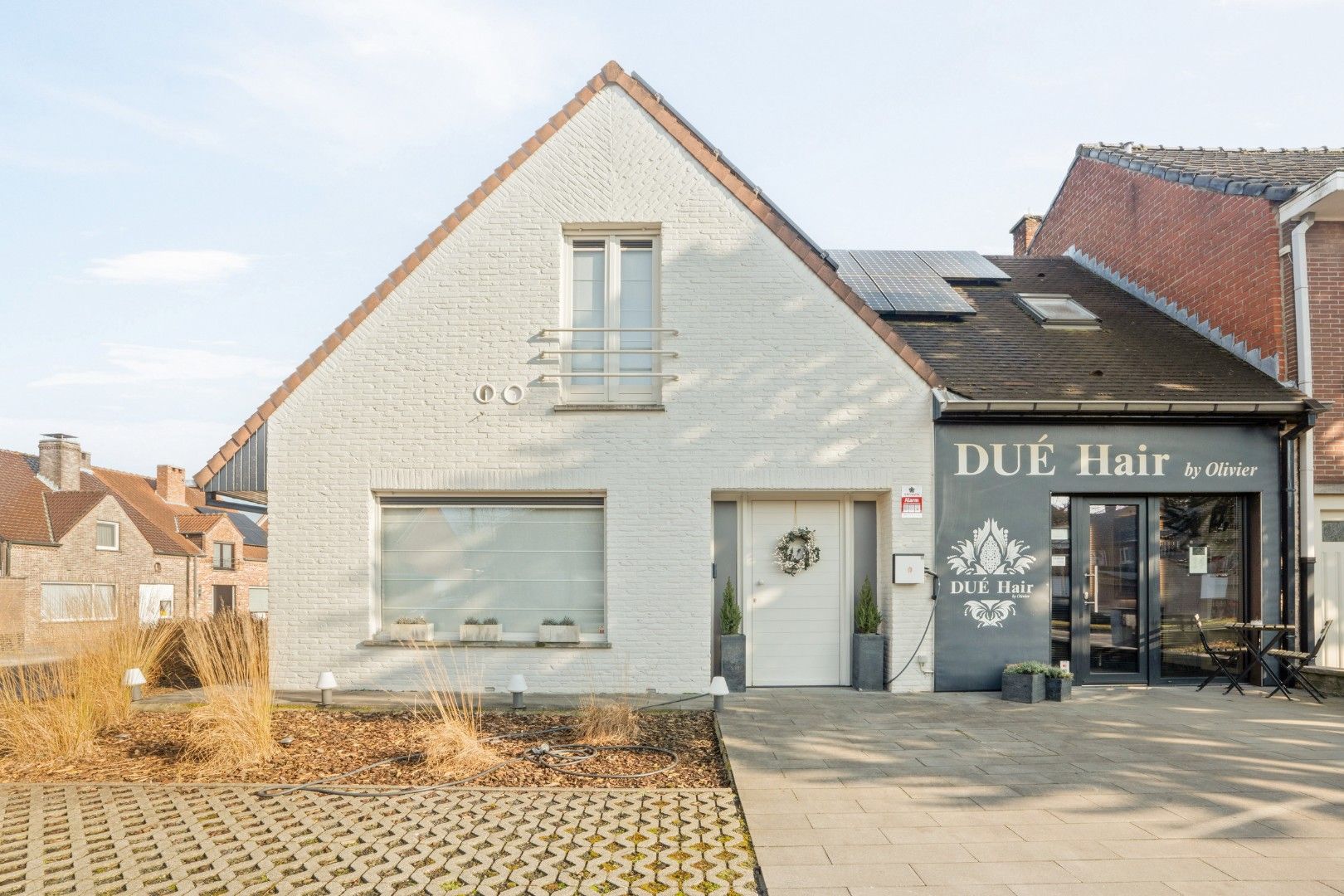 Instapklare woning met kapsalon (Polyvalente ruimte) foto {{pictureIndex}}
