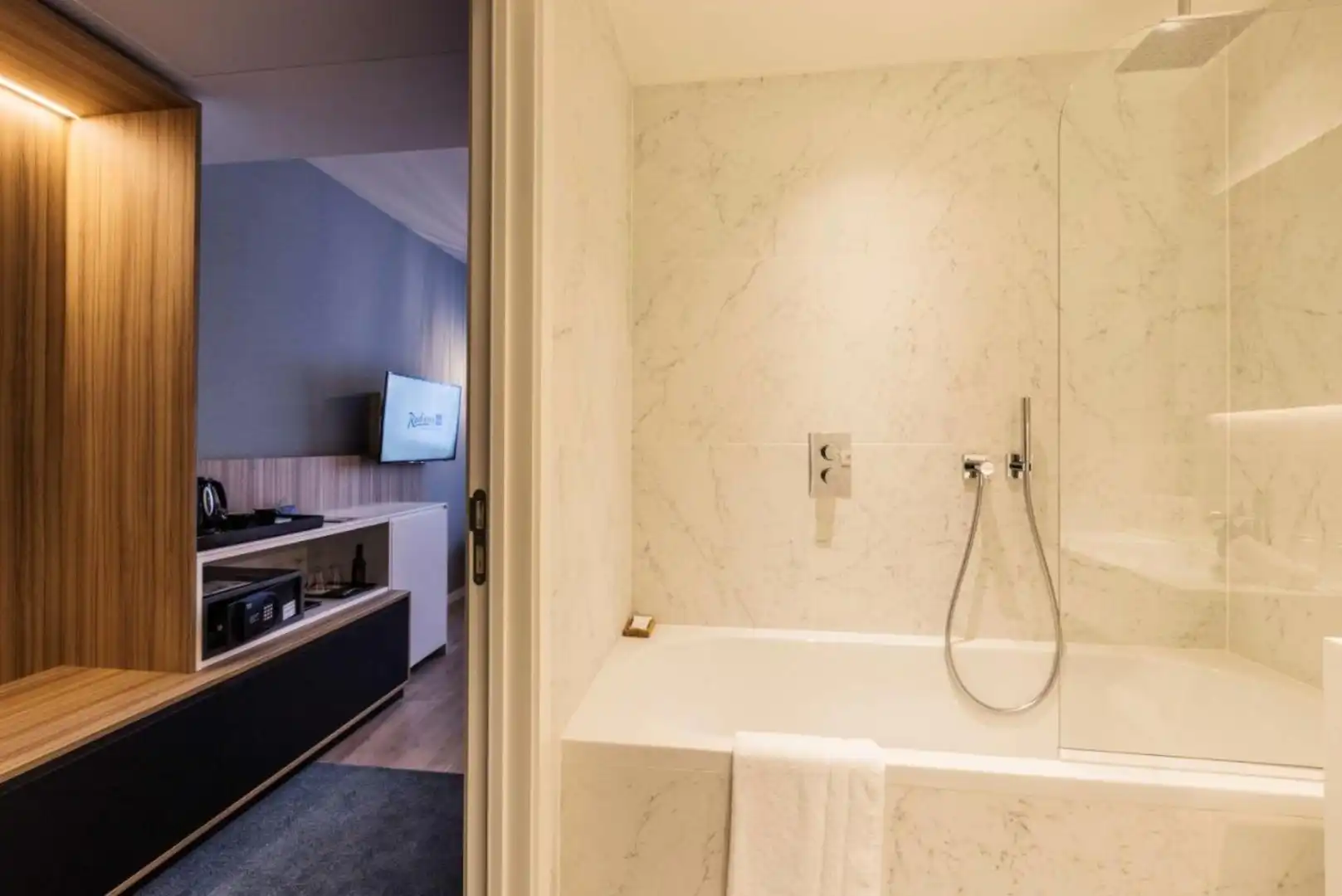 Hotelkamer met onmiddellijke en bewezen huuropbrengsten foto 7