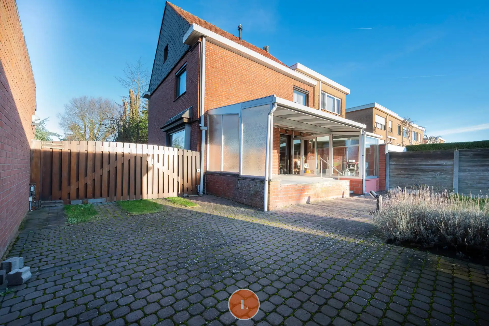 Halfopen woning met 3 slaapkamers, tuin en garage in Wevelgem foto 12