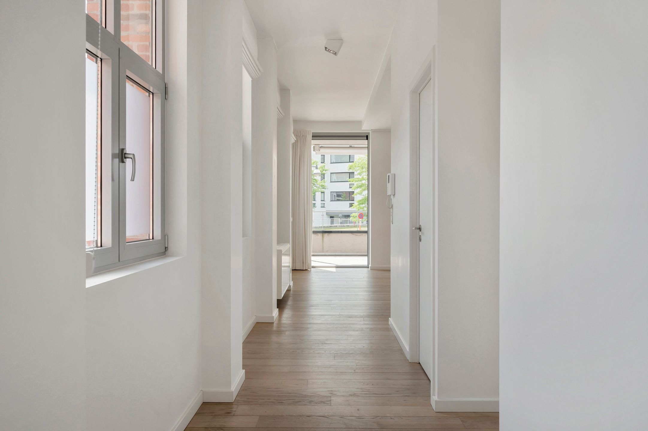 Karakteristiek loft appartement van 150m² aan de Jachthaven! foto 3