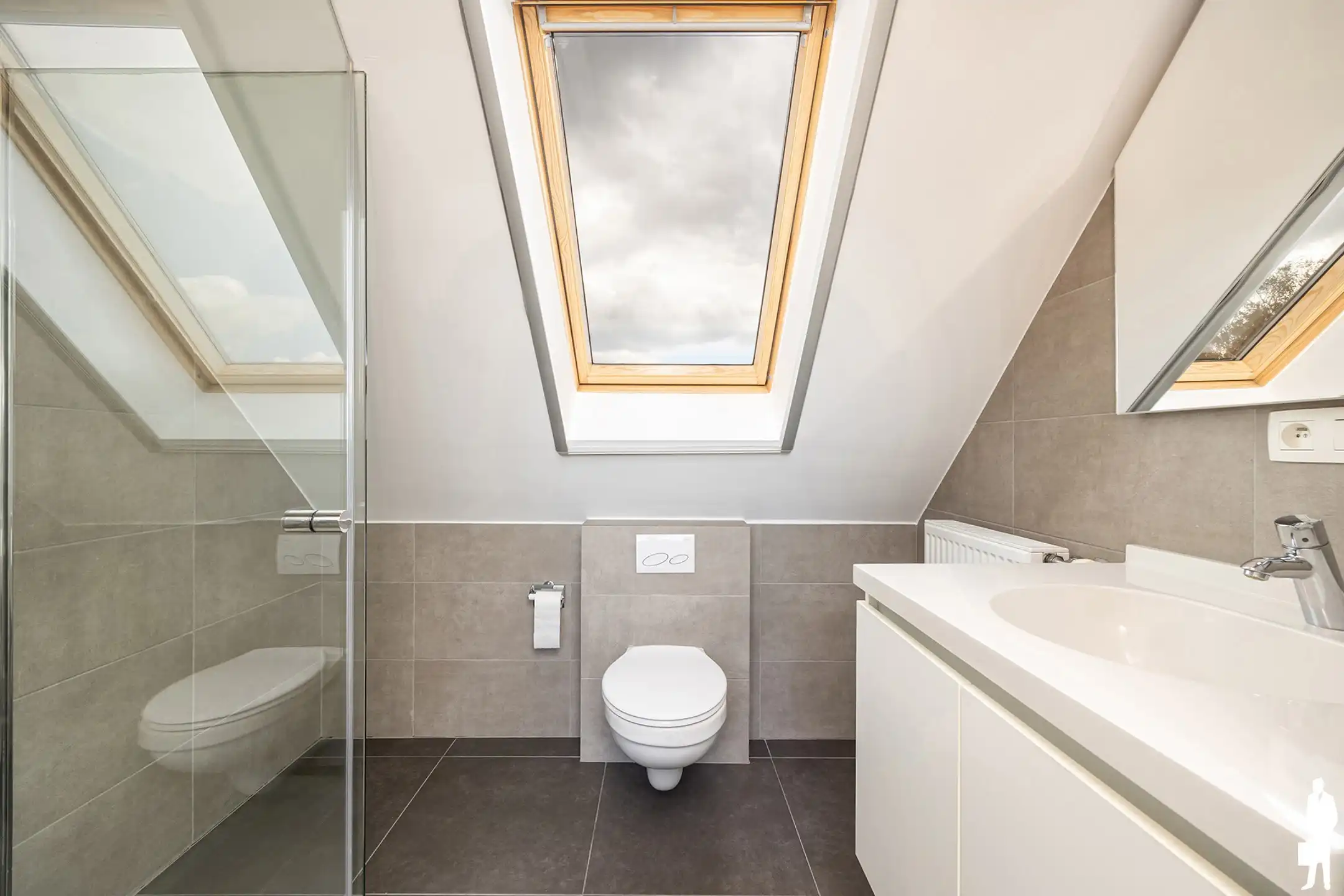 Luxueuze duplex met 3 slpk, 2 badk en carport foto 16
