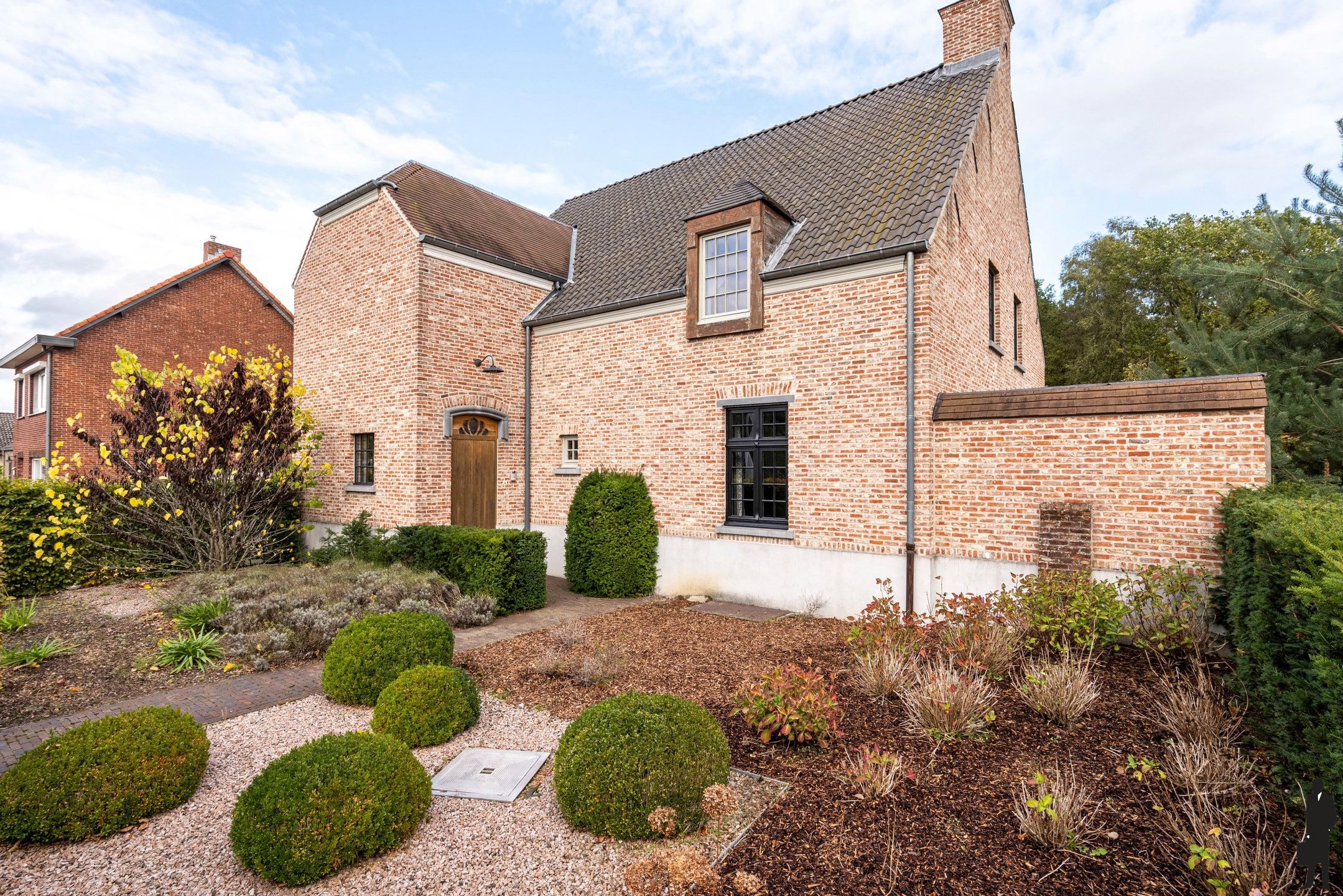 Luxevilla met zwembad, poolhouse, werkhuis en bos in Geel foto 28