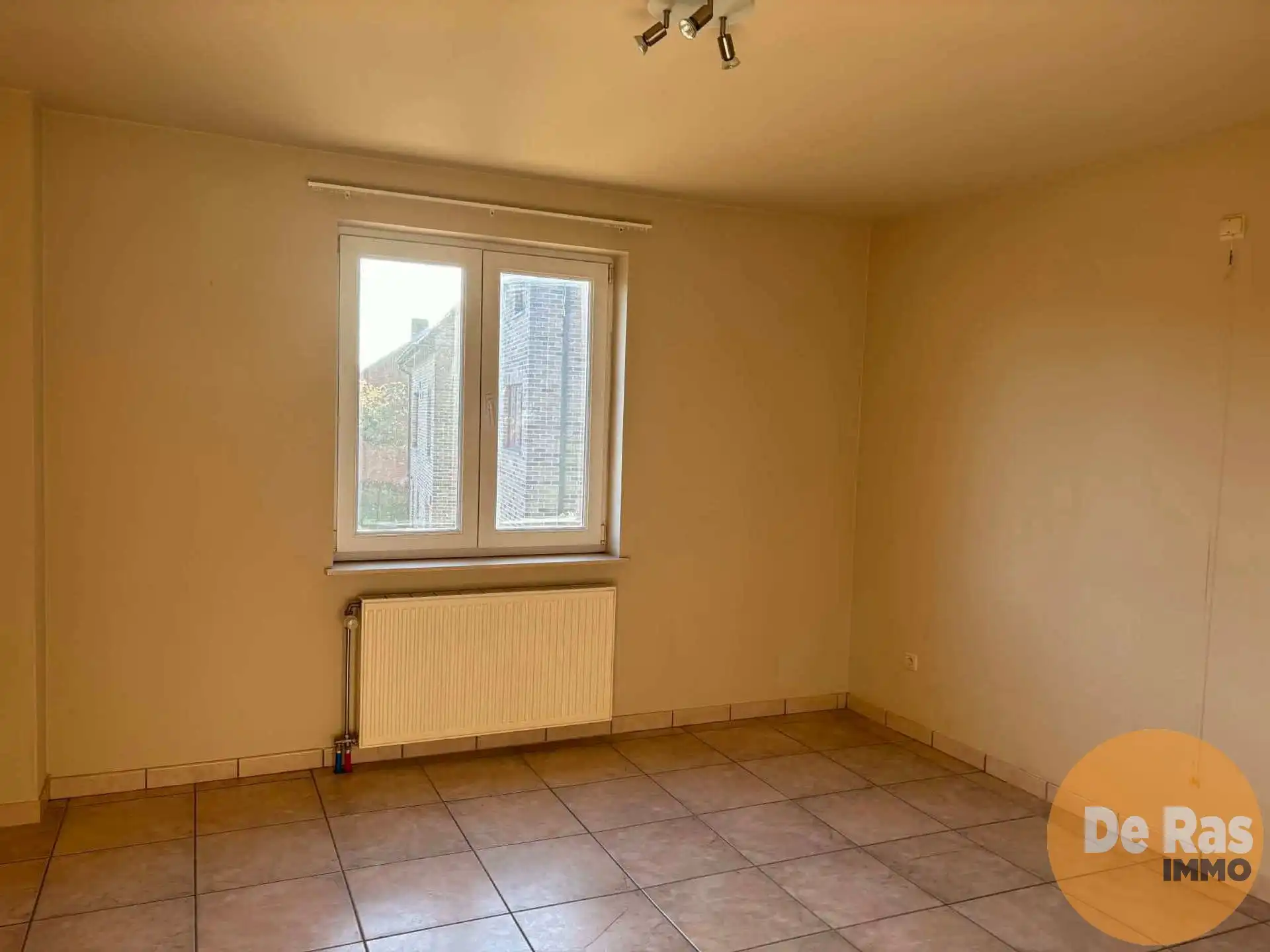 KALKEN - Ruim appartement met garage foto 9