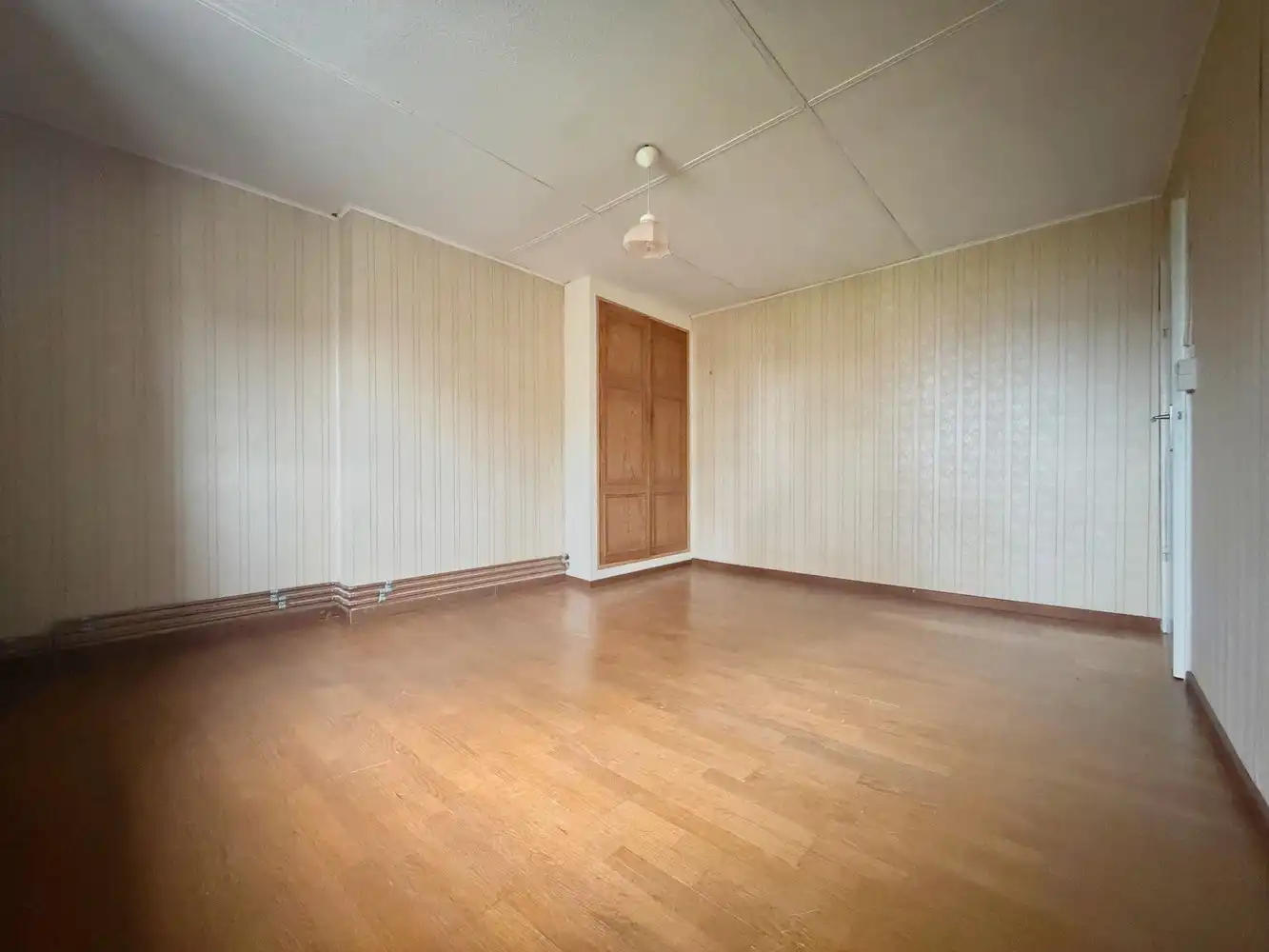 Op te frissen charmente woning op toplocatie in Gits met 3 slpk. foto 9
