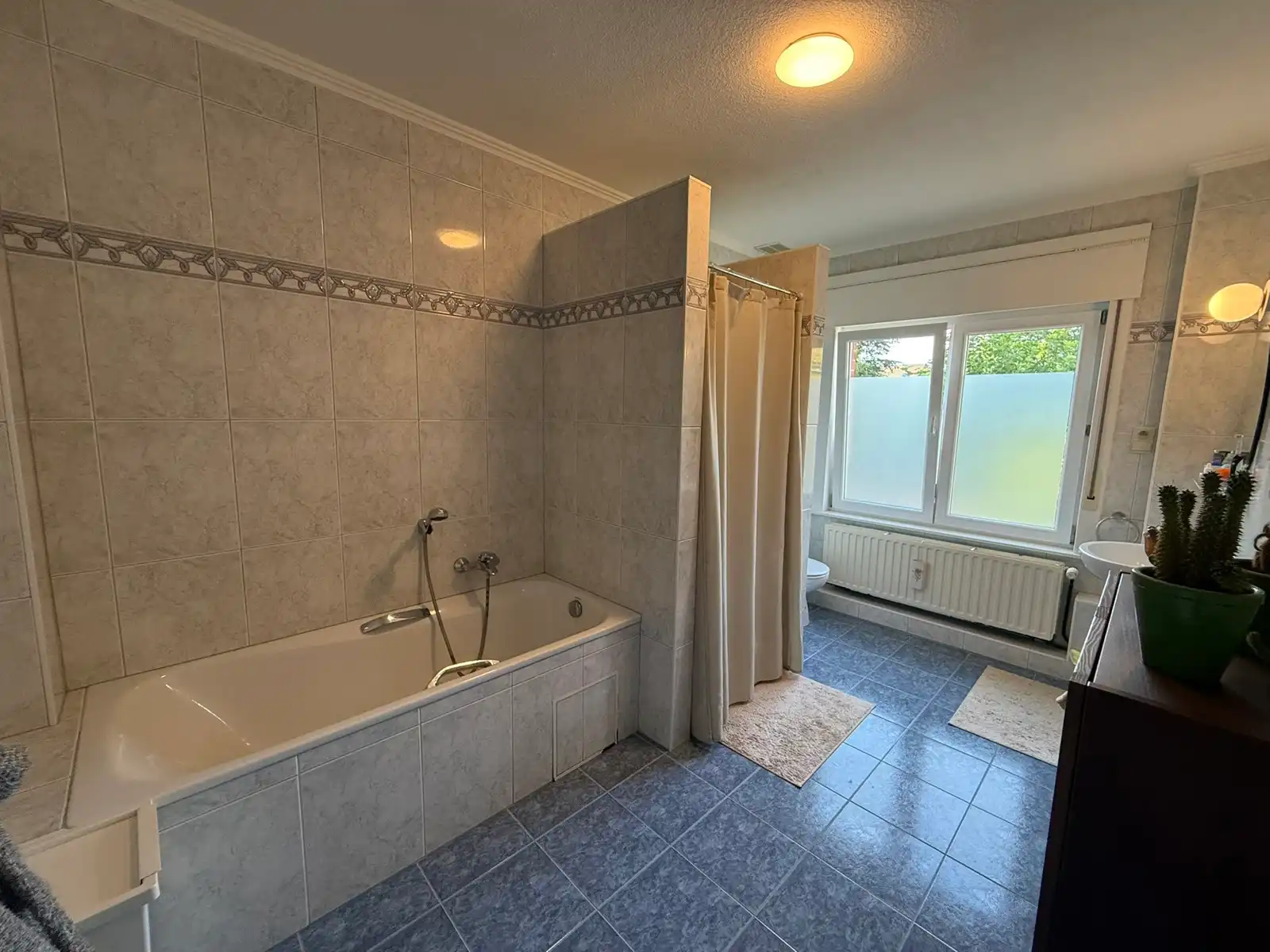 Gerenoveerde, gezellige en lichtrijke instapklare woning in het centrum foto 14