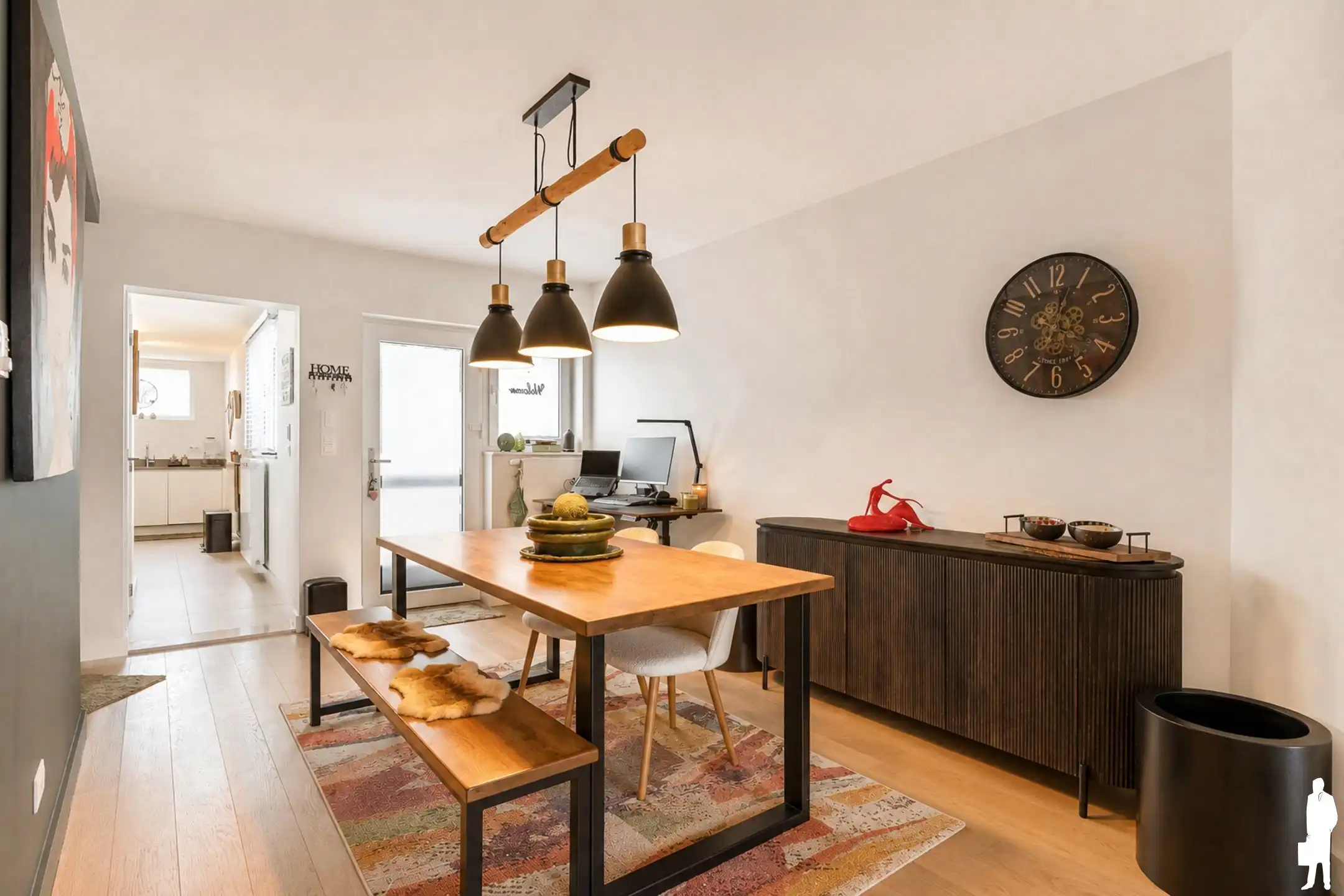 Instapklaar triplex appartement op toplocatie in Sint-Niklaas foto 4