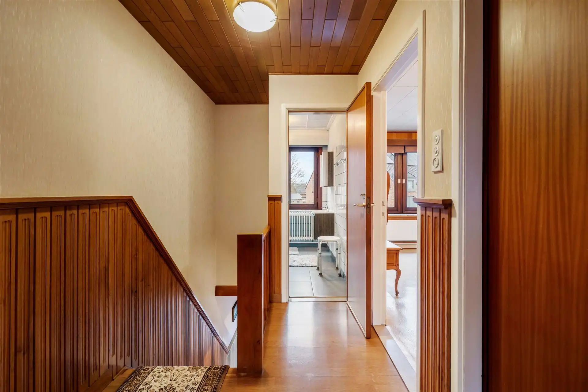 Instapklare gezinswoning met bijgebouwen op 520m² foto 13