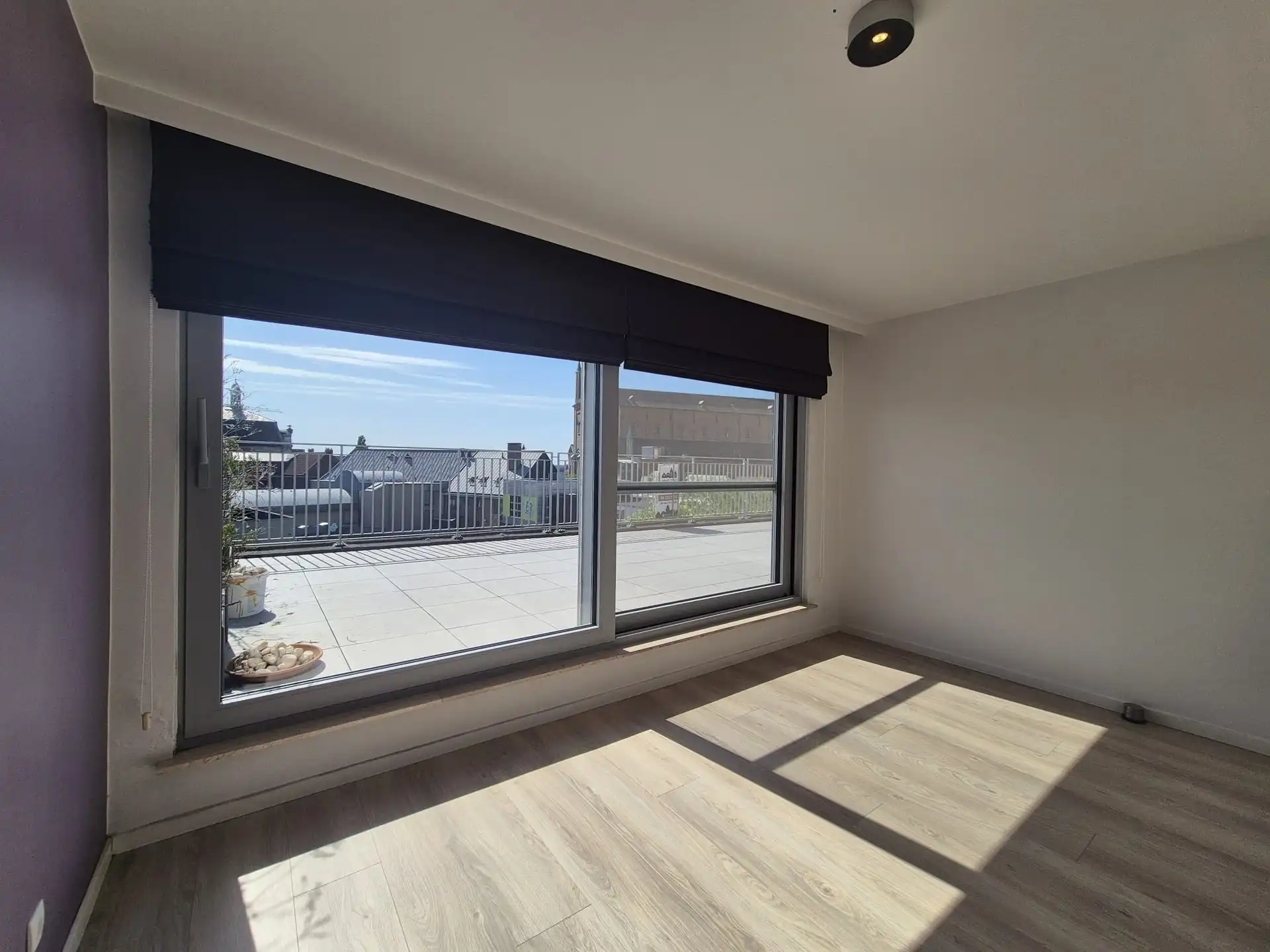 3-slaapkamer appartement met zeer groot terras huur in het centrum van Wetteren. foto 16