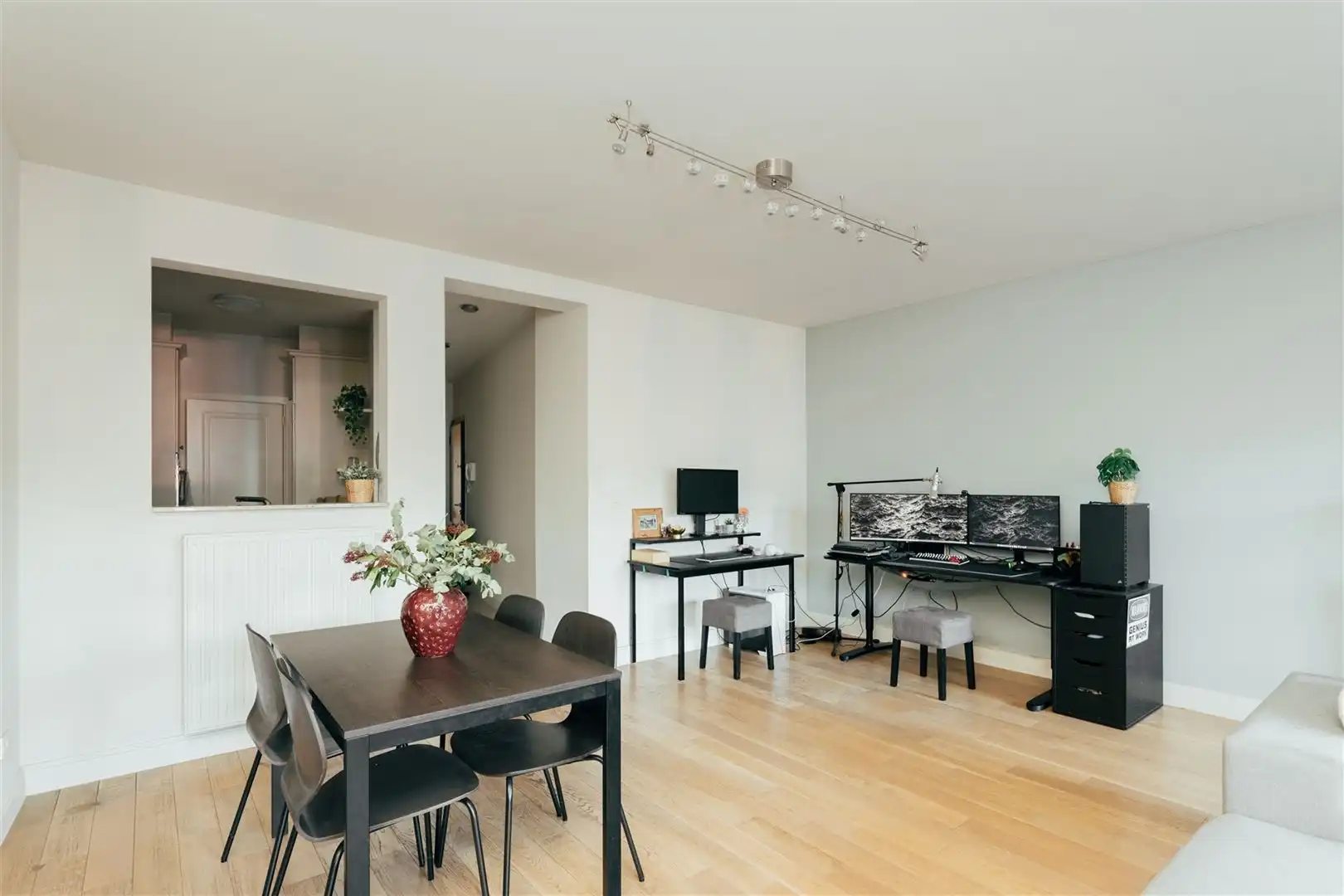 Kiftgate residence met zicht over het mooie dokter Roosensplein foto 4