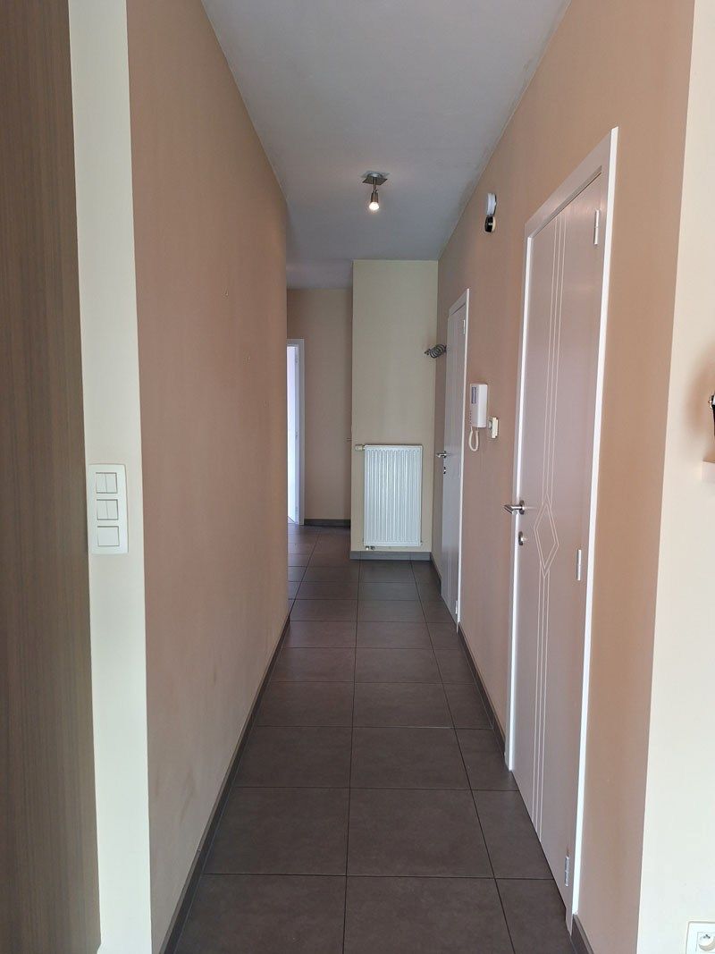 Instapklaar, modern gelijkvloers appartement te Kortessem foto 2